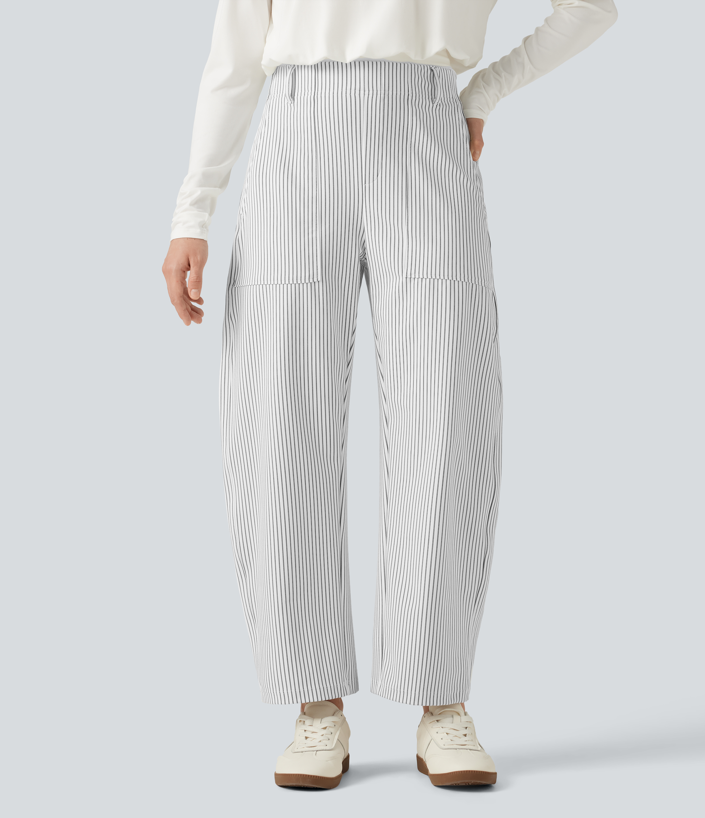 Pantalon décontracté taille haute à jambe ample (style barrel), rayé, avec poches
