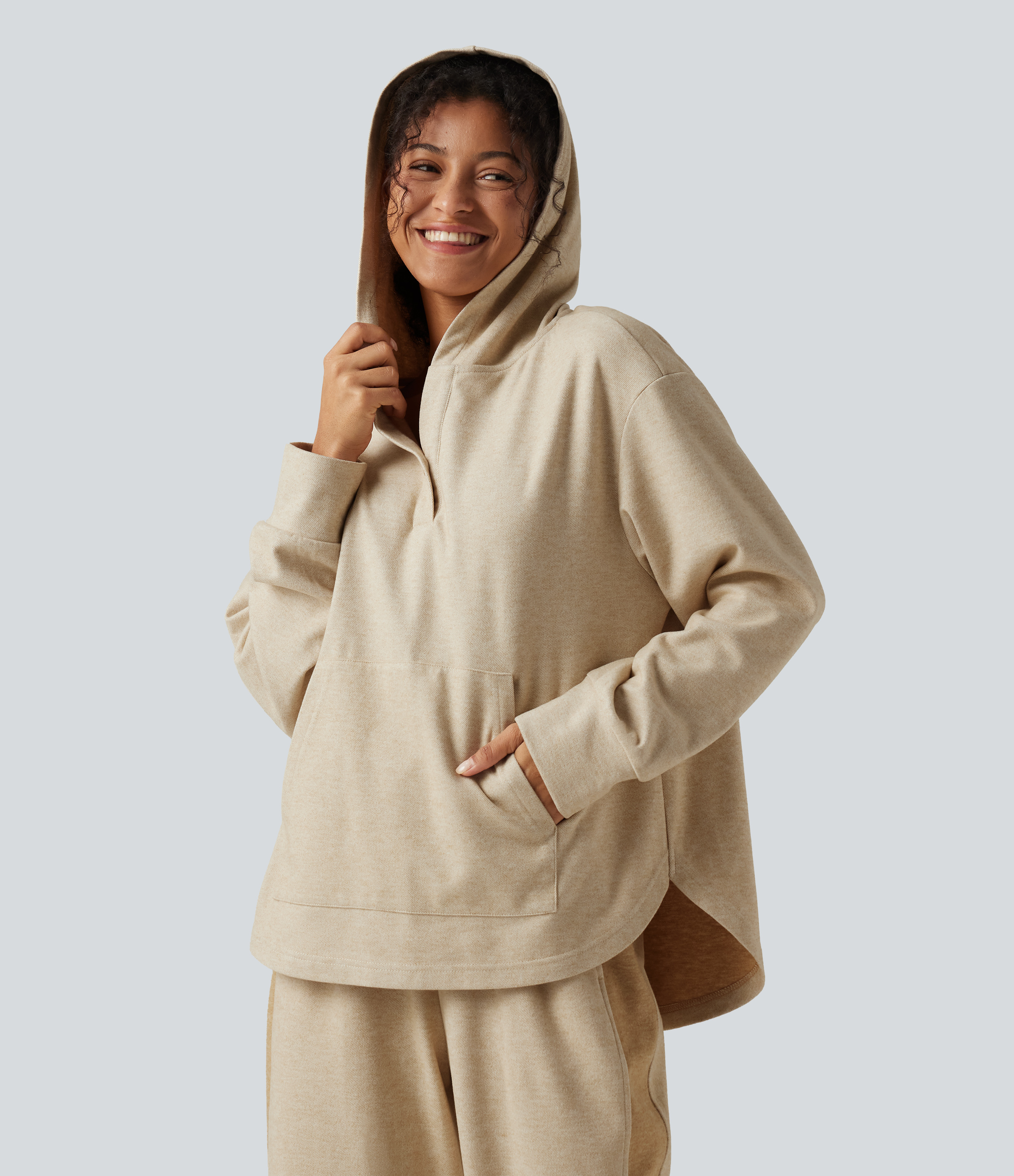 Long Sleeve Kangaroo Pocket Curved Hem Casual Pullover Hoodie with Pocket