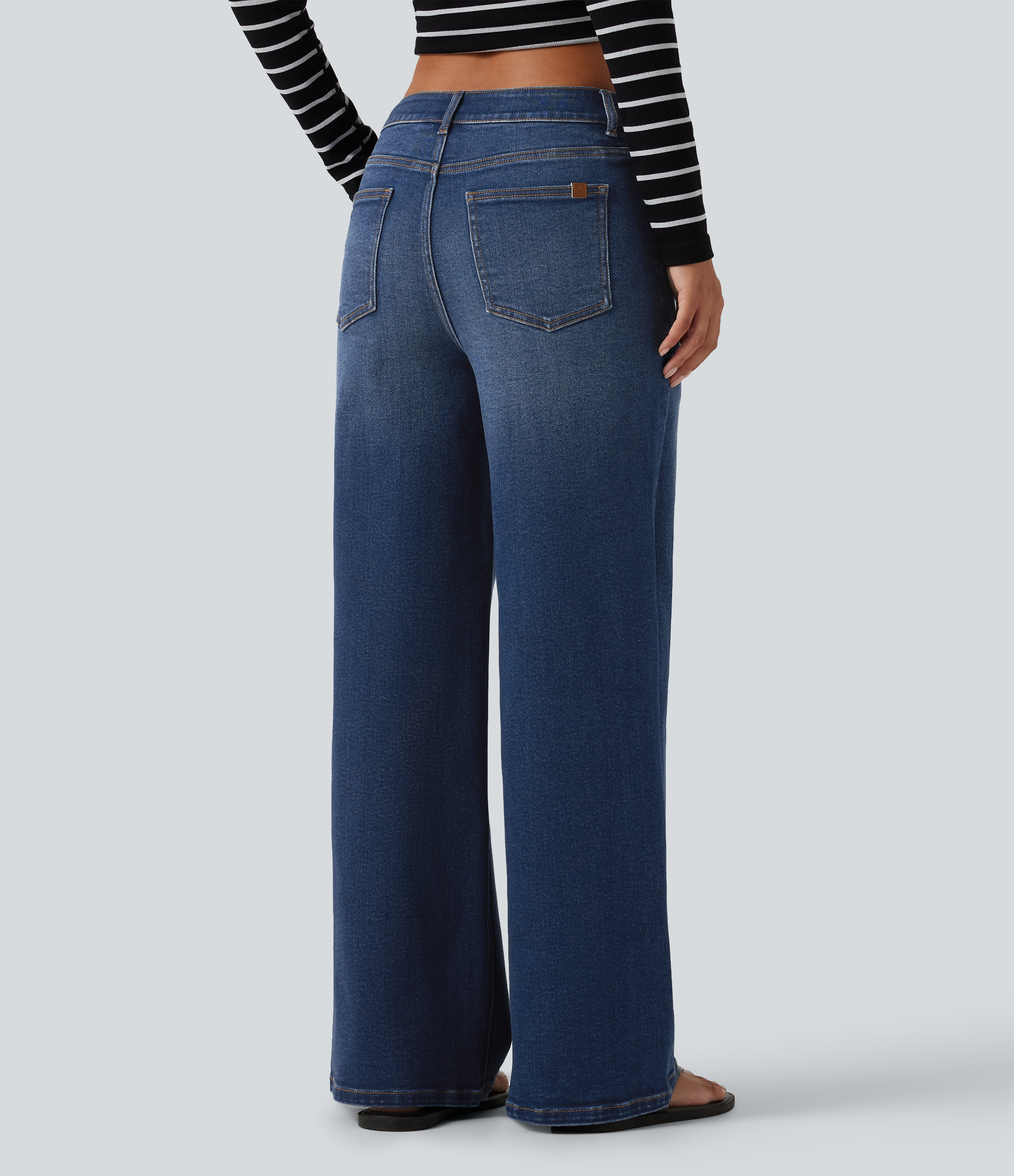 Estate Blue Denim Mid Rise Wide Leg Washed Casual Jeans with Pockets / 2