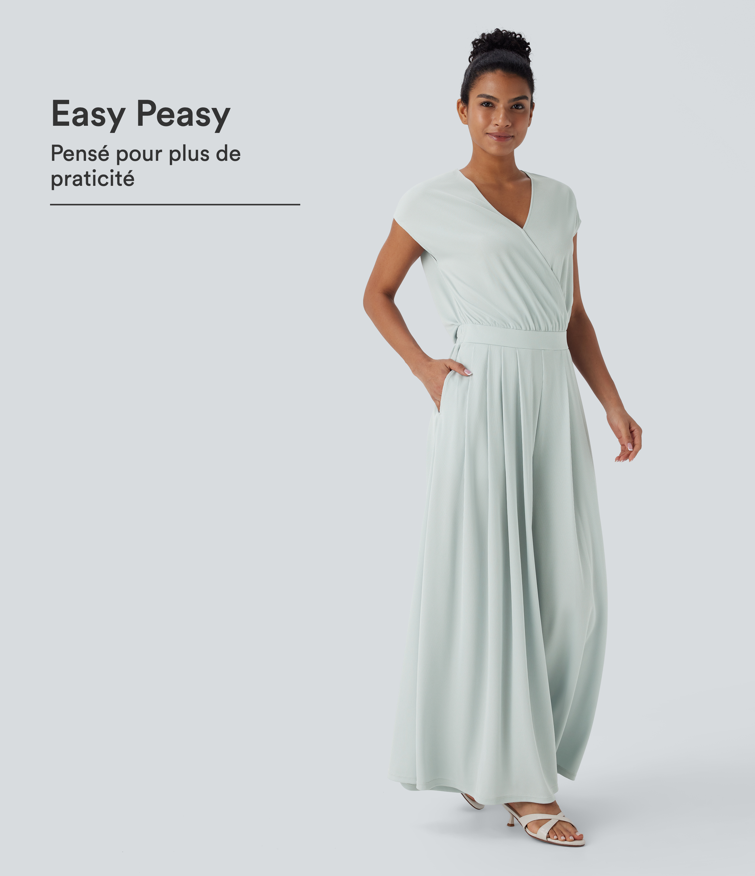 Combinaison fluide en tissu gaufré, col V, manches courtes, jambes larges et poches latérales - Easy Peasy Edition