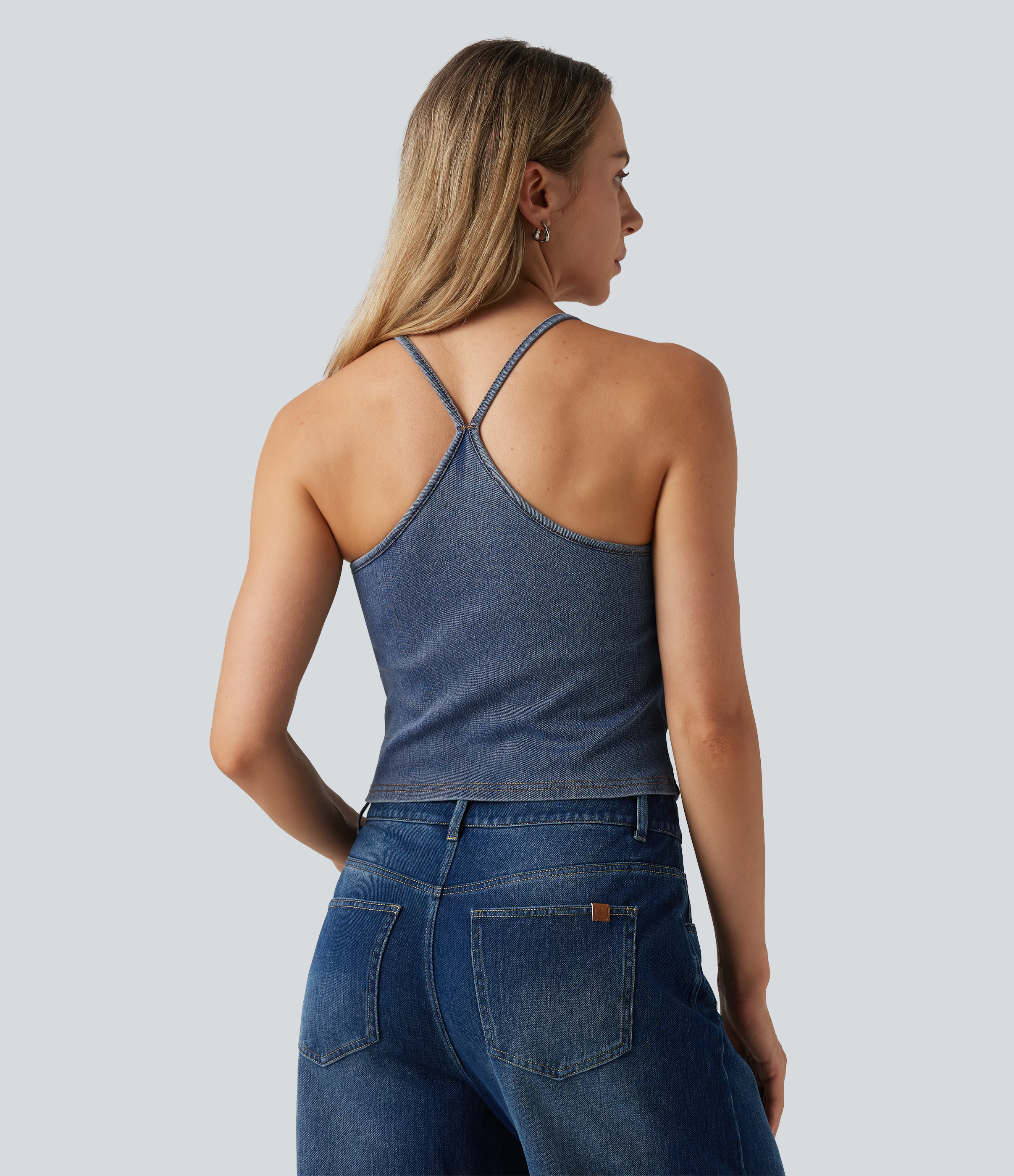 Tide Blue Denim Halara Flex™ - Lässiges Tanktop aus Denim mit U-Ausschnitt und integriertem BH  / 2