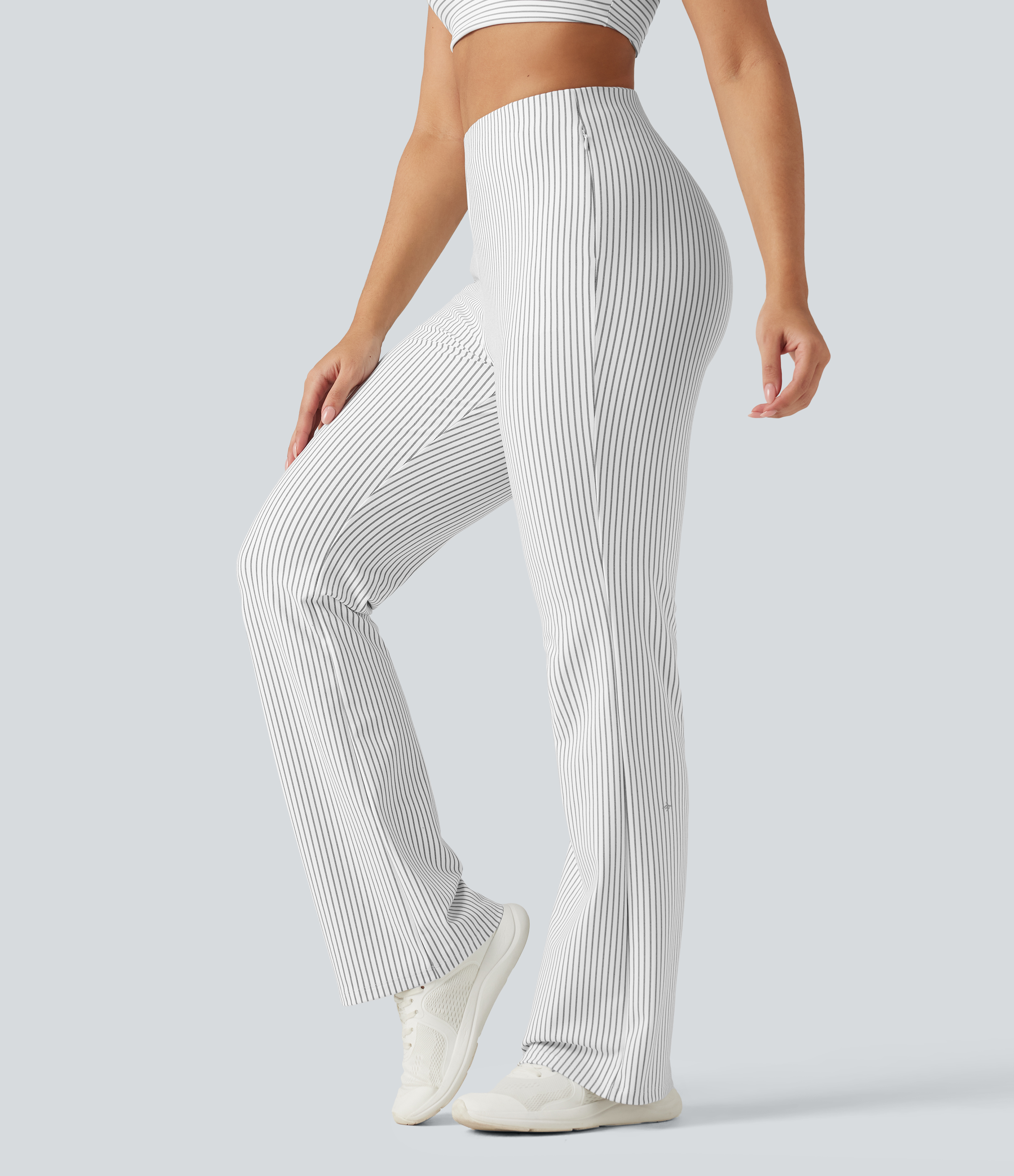 Mid Rise Stripe Bootcut Yoga Leggings with Pockets