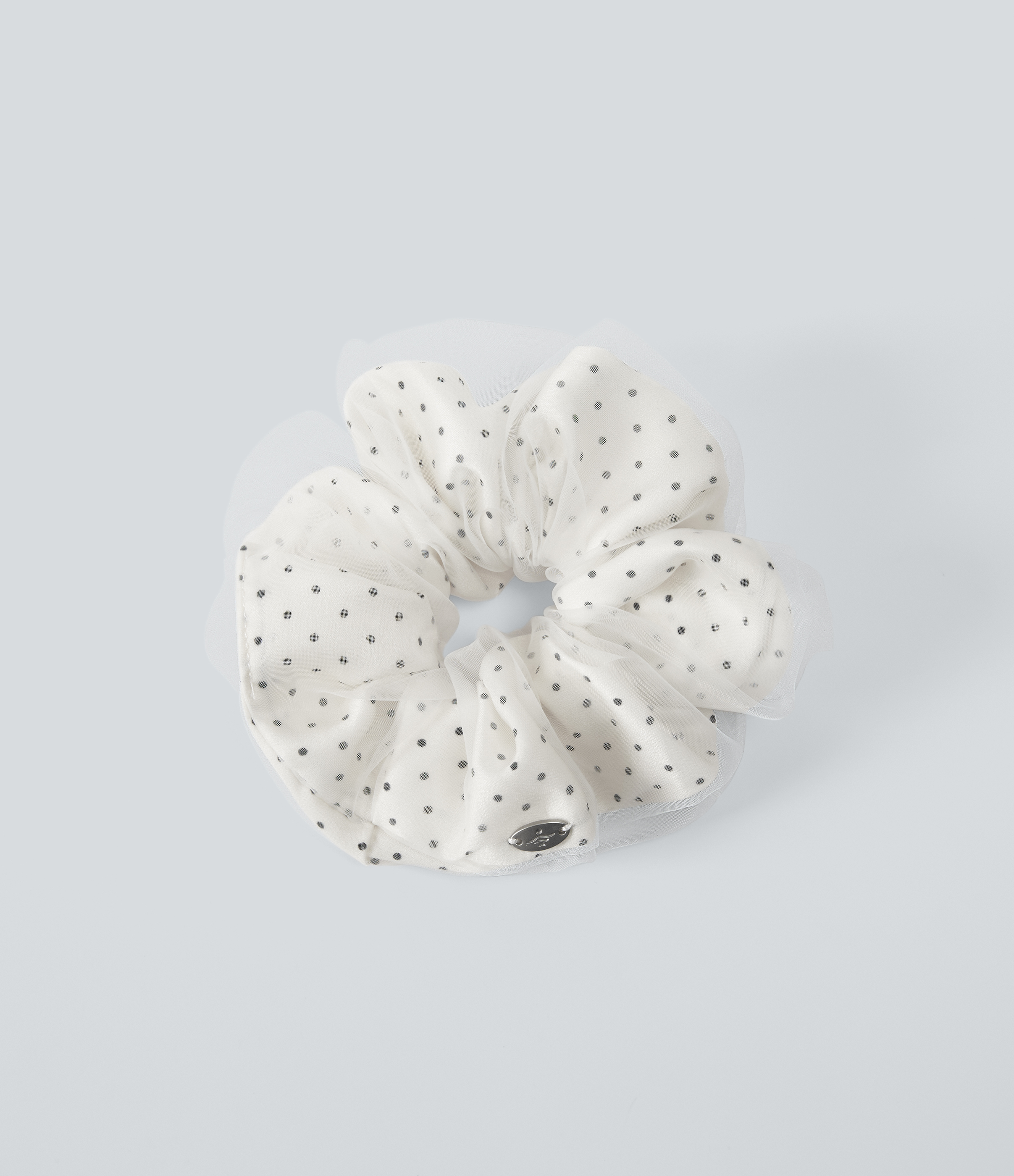 Doppellagiger Haargummi mit Polka-Dots