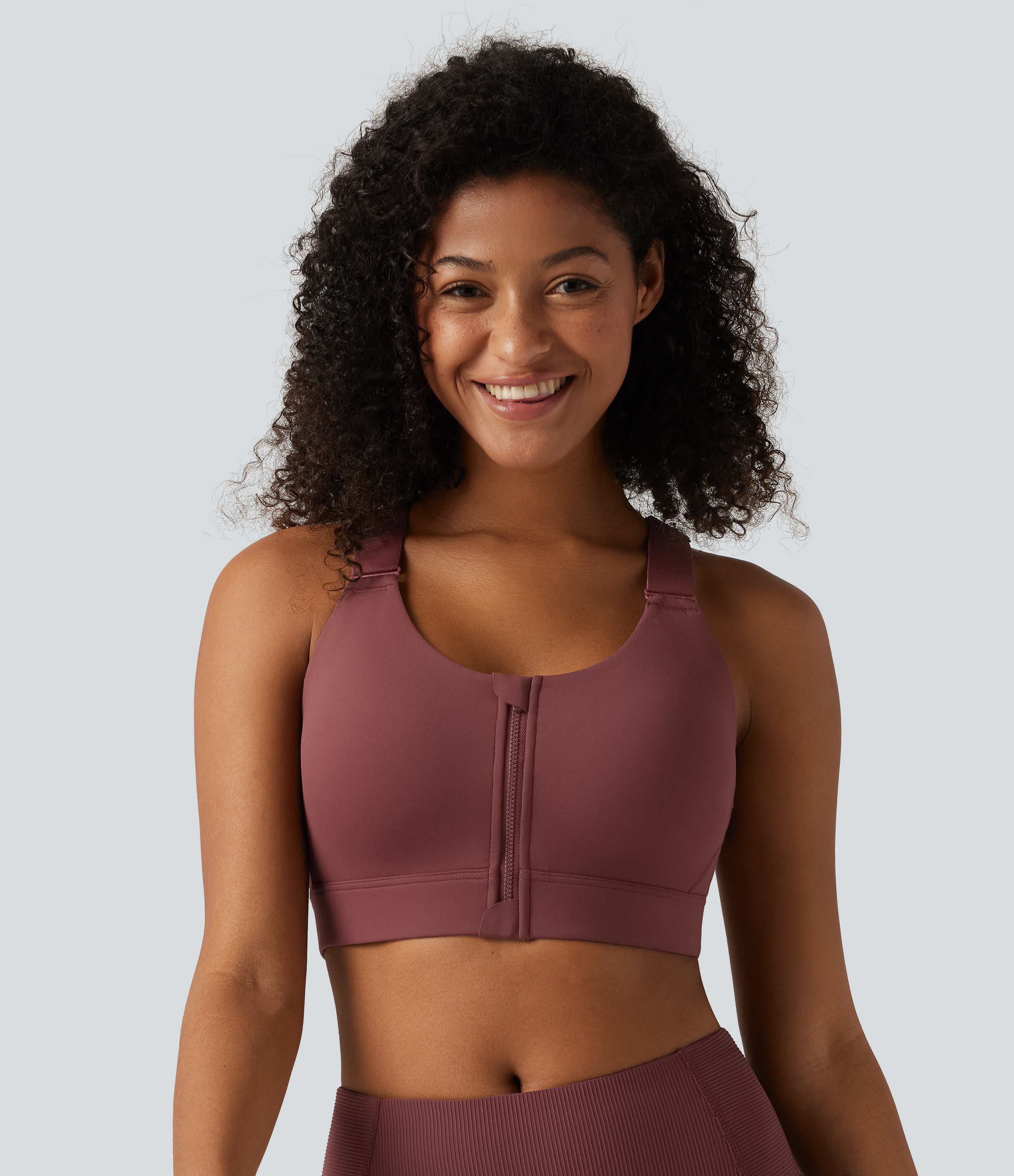 High Support U Neck Adjustable Straps Training Sports Bra with Non-Removable Pad 