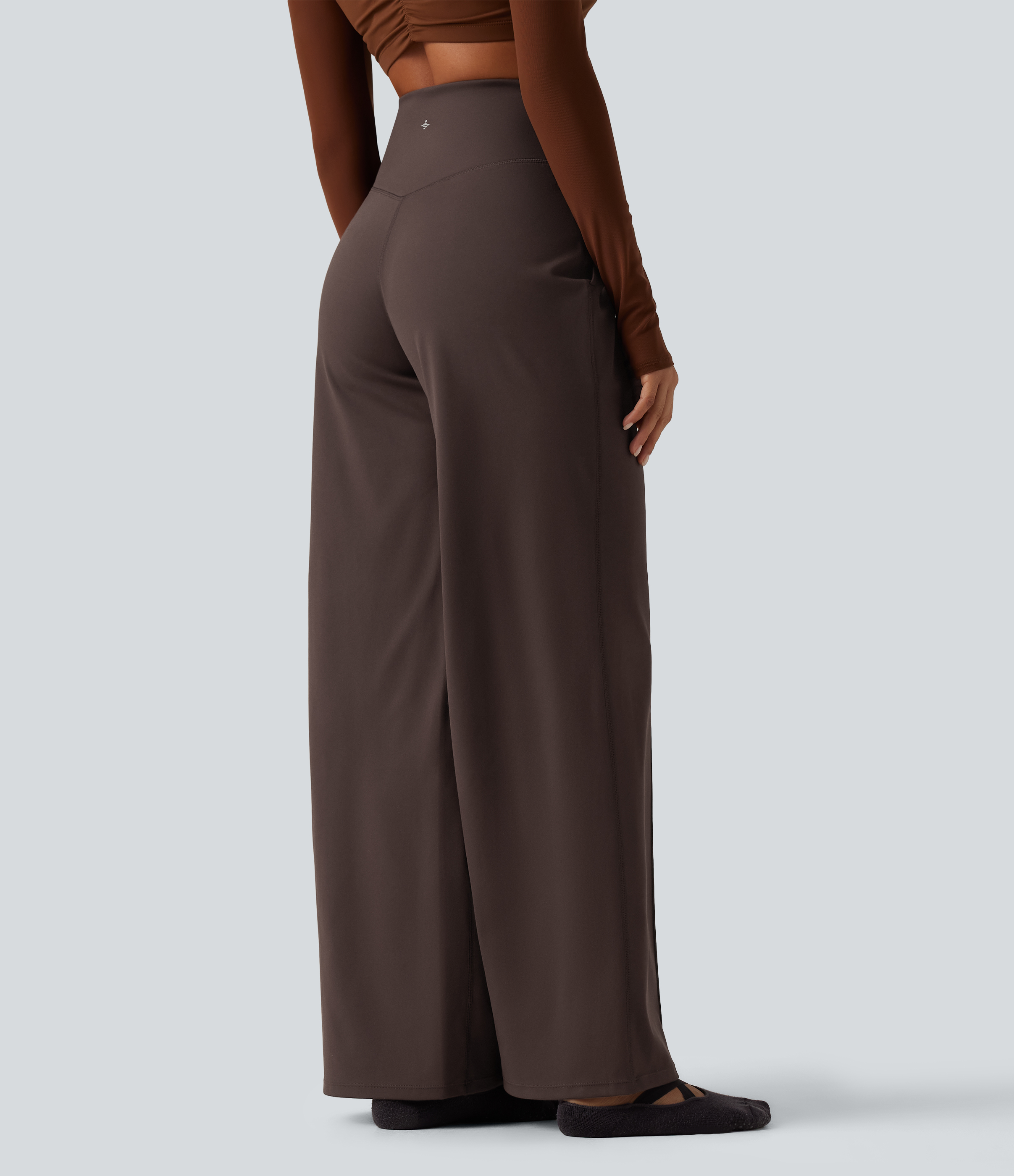 French Roast High Waisted Tummy Control Wide Leg Yoga Pants with Pockets / 2