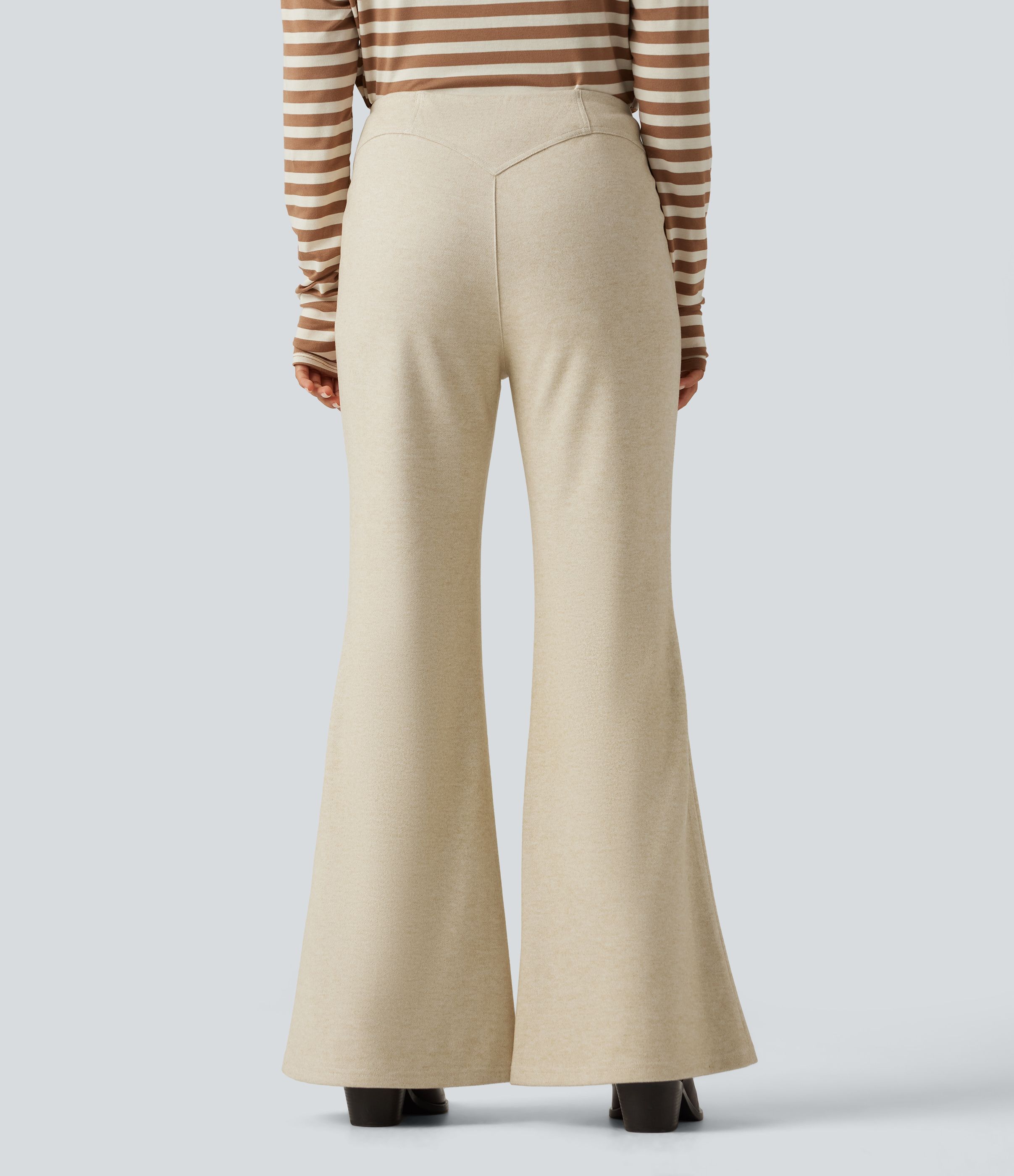 Oatmeal Khaki Pantalones de trabajo acampanados de tiro medio / 2