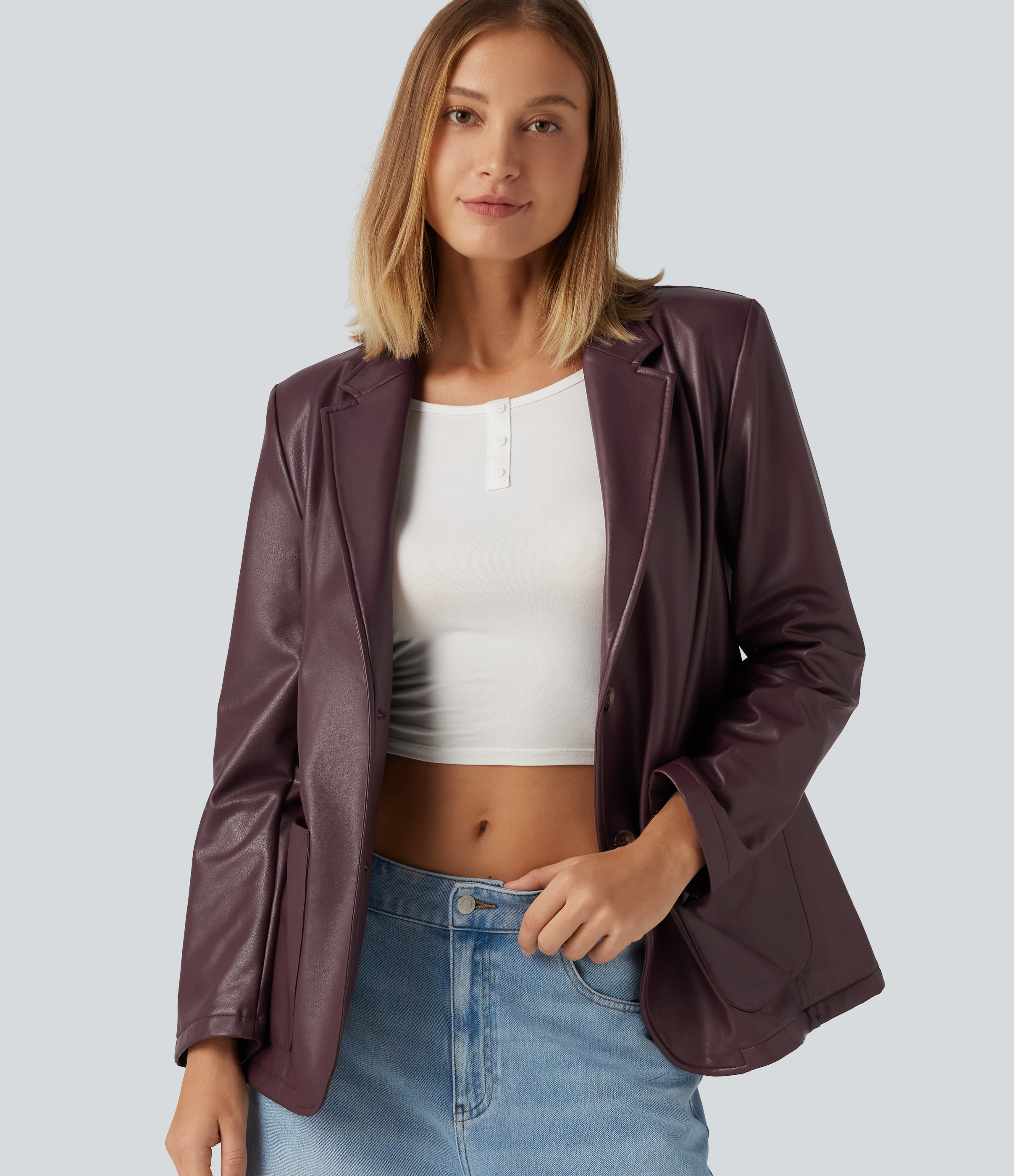 Lässiger Blazer aus PU mit Reverskragen, langen Ärmeln und Taschen