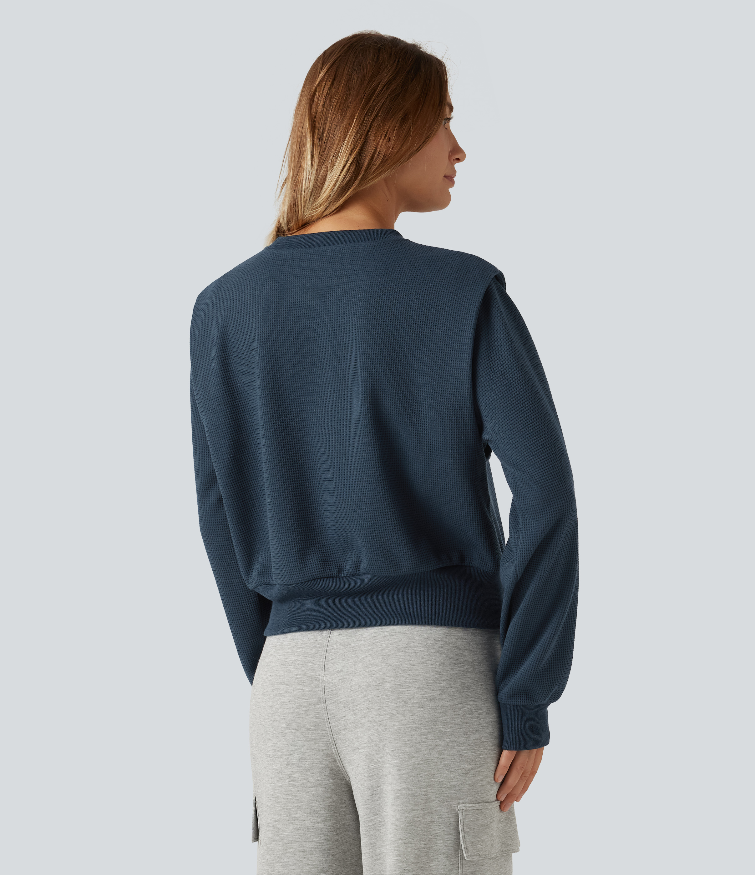 Charm Ink Blue Sweat-shirt décontracté à col rond, manches longues, en maille gaufrée / 2