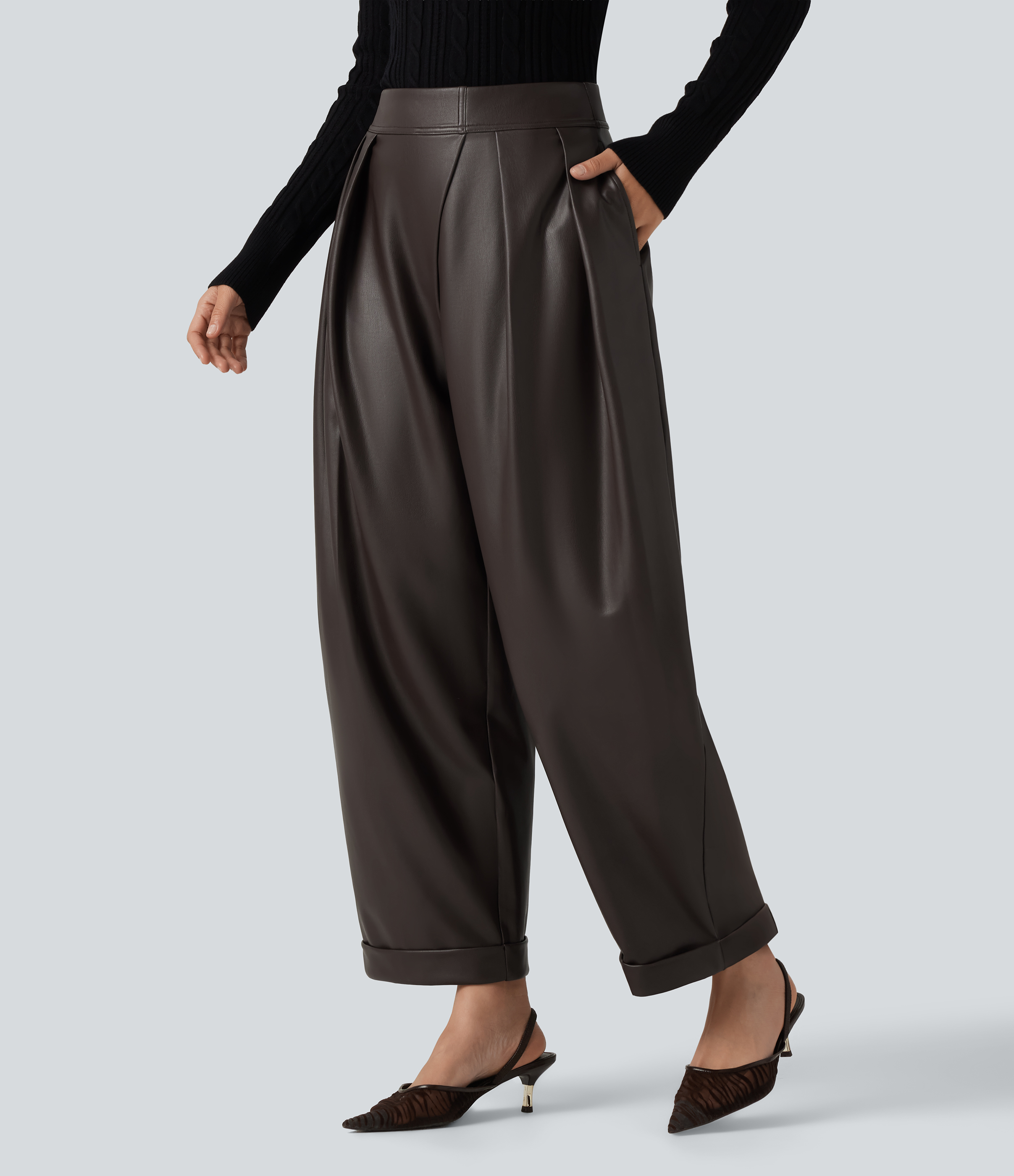 Hot Fudge Hoch taillierte Barrel-Leg-Freizeithose aus elastischem PU-Fleece mit Taschen / 2