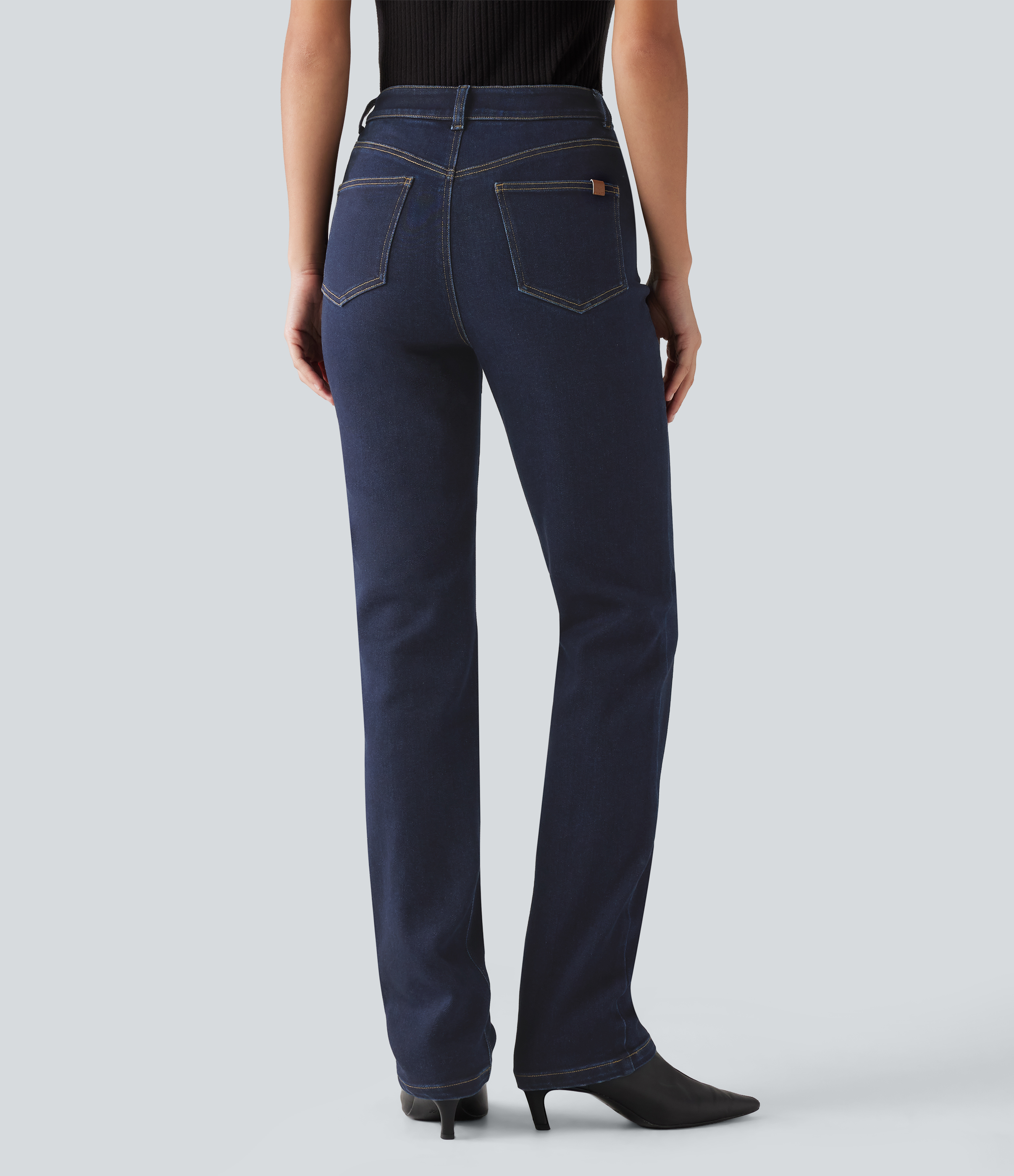 Inkling  Blue Denim Lässige Jeans aus Baumwolle mit mittelhohem Bund, mehreren Taschen und geradem Bein / 2