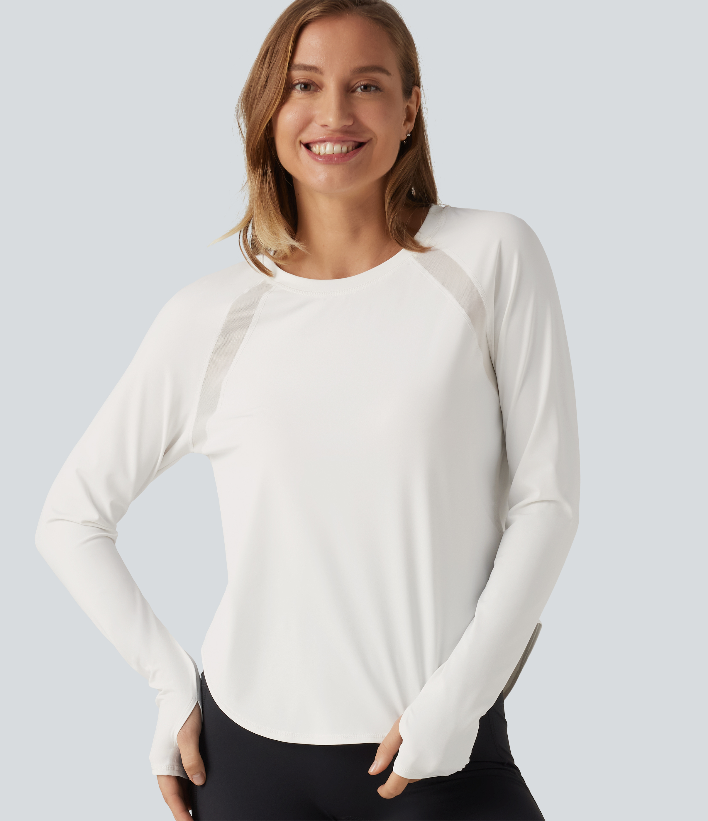 SoftlyZero™ QuickDry bėgimo sportinis topas su apvalia iškirpte, ilgomis rankovėmis, kontrastiniu tinkleliu ir nykščio anga