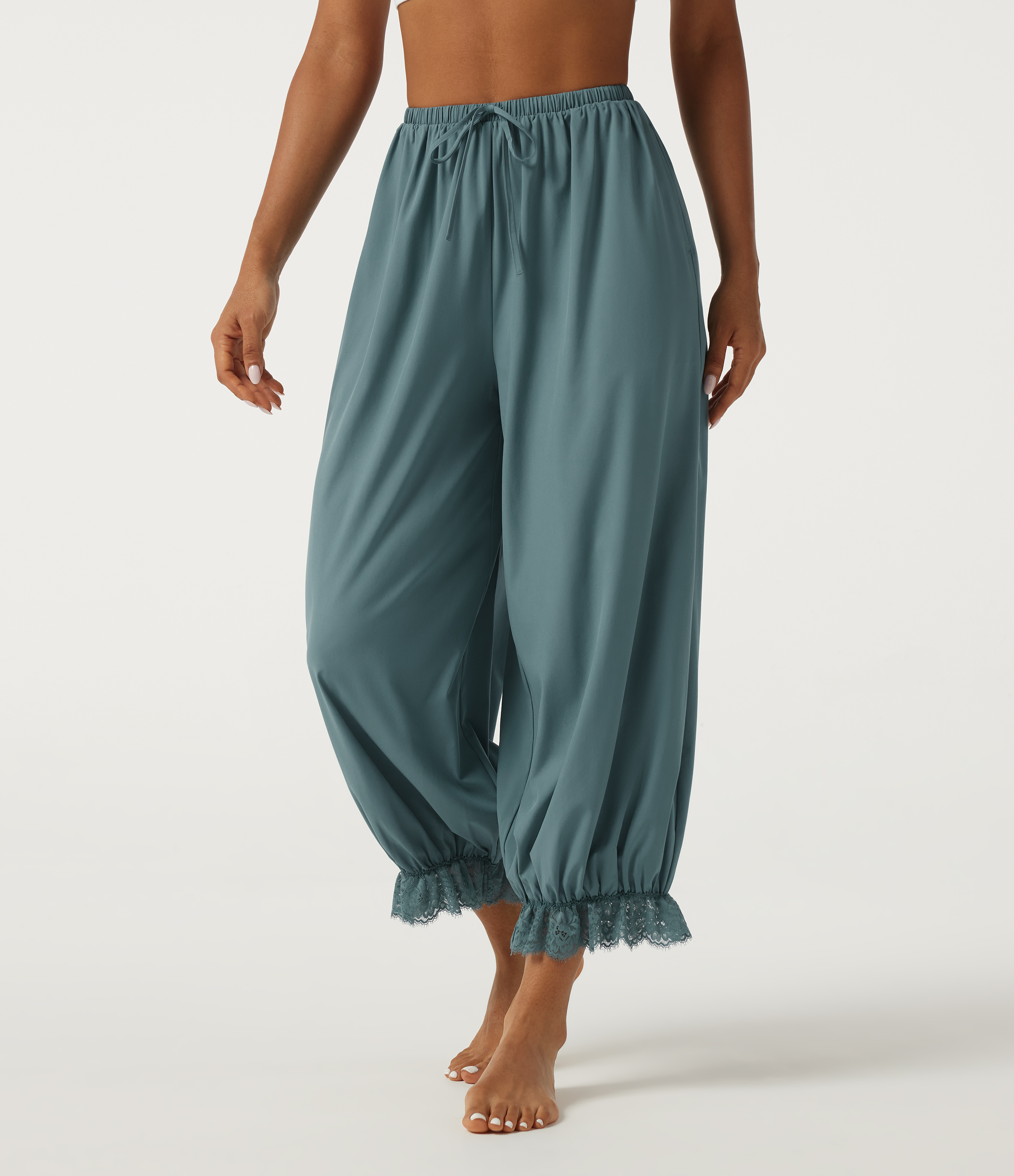 Breezeful™ High Waisted Drawstring Contrast Lace Quick Dry Dance with Pockets