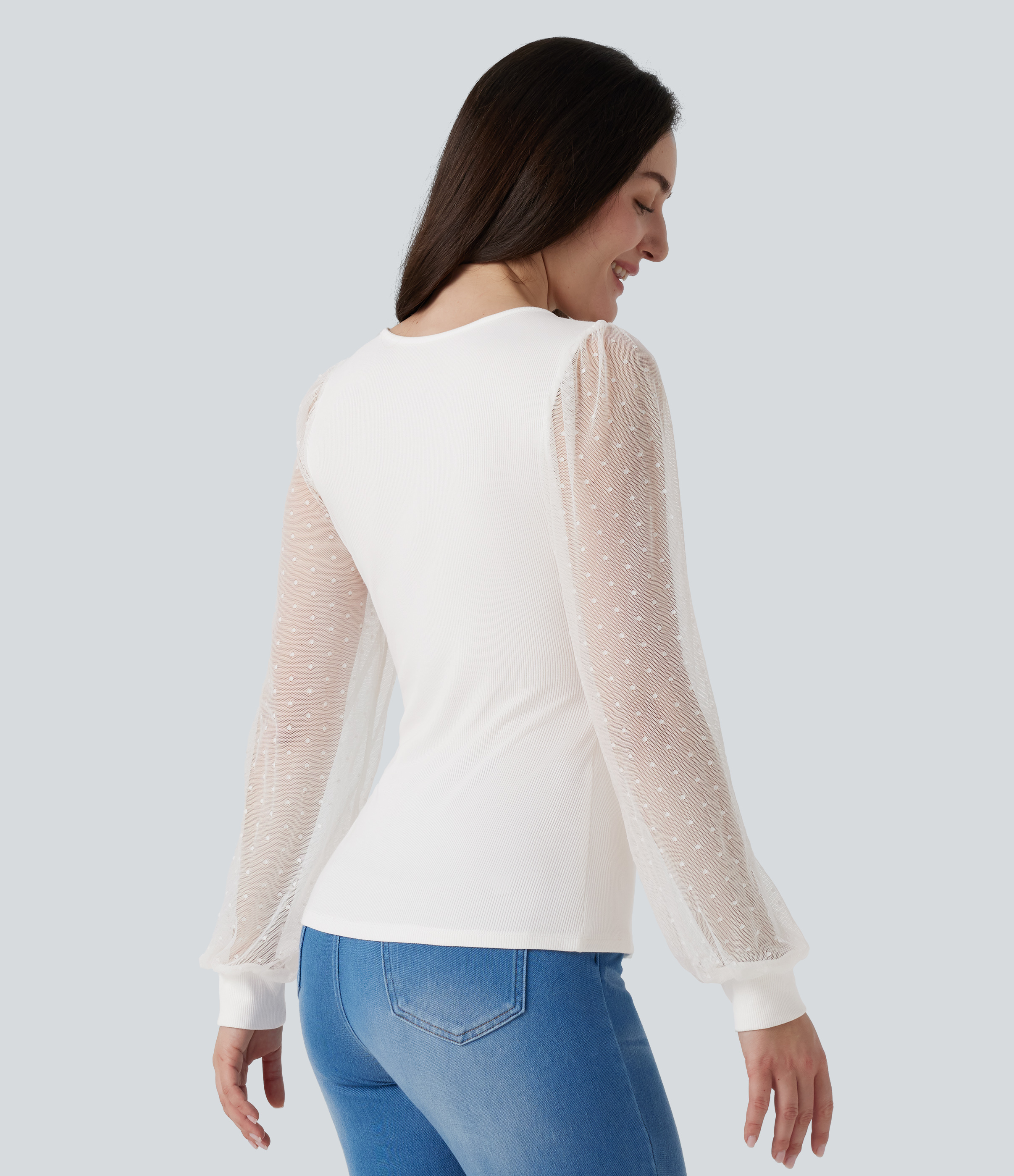 White Alyssum Lässige Bluse mit V-Ausschnitt, langen Ärmeln, Kontrast-Mesh und Polka-Dots / 2