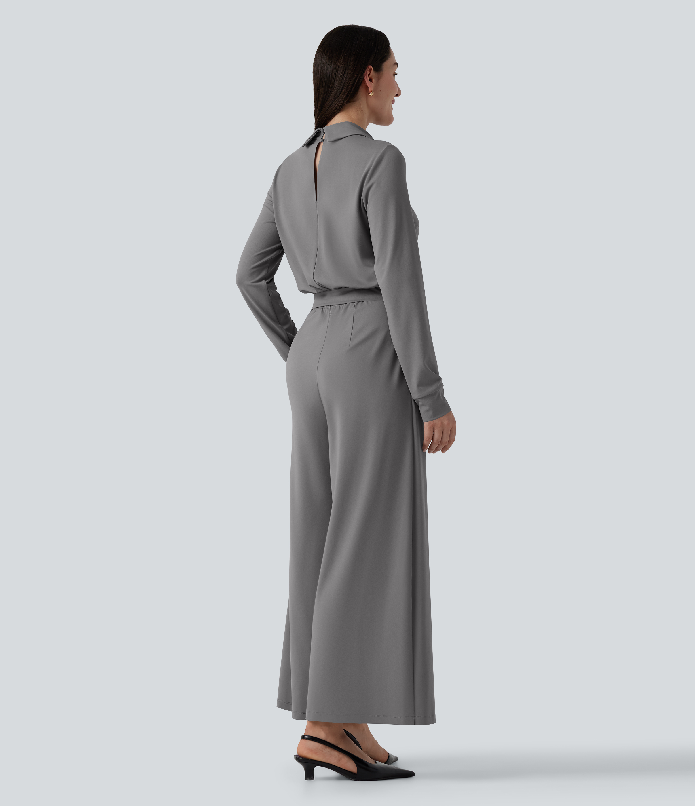 Ultimate Gray Büro-Jumpsuit mit V-Ausschnitt, Seitentaschen, langen Ärmeln und weitem Bein - Easy Peezy Edition / 2