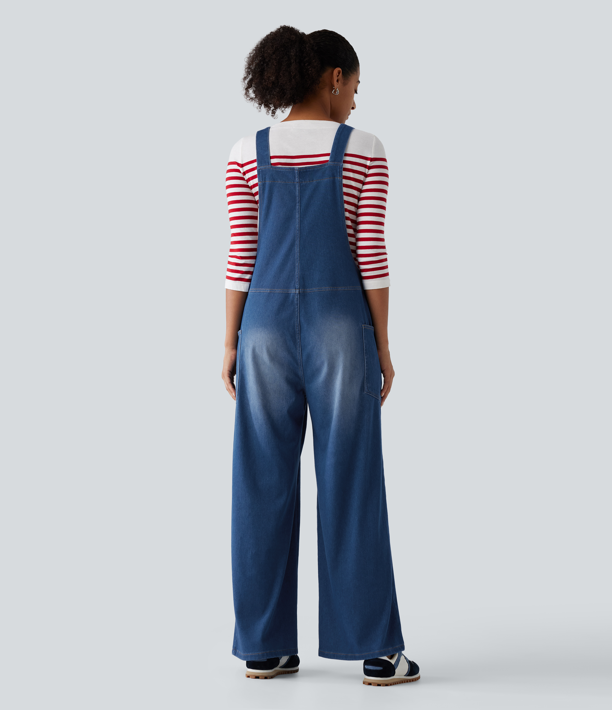 Estate Blue Denim Halara Flex™ - Latzhose aus Denim mit V-Ausschnitt, Seitentaschen und weitem Bein / 2