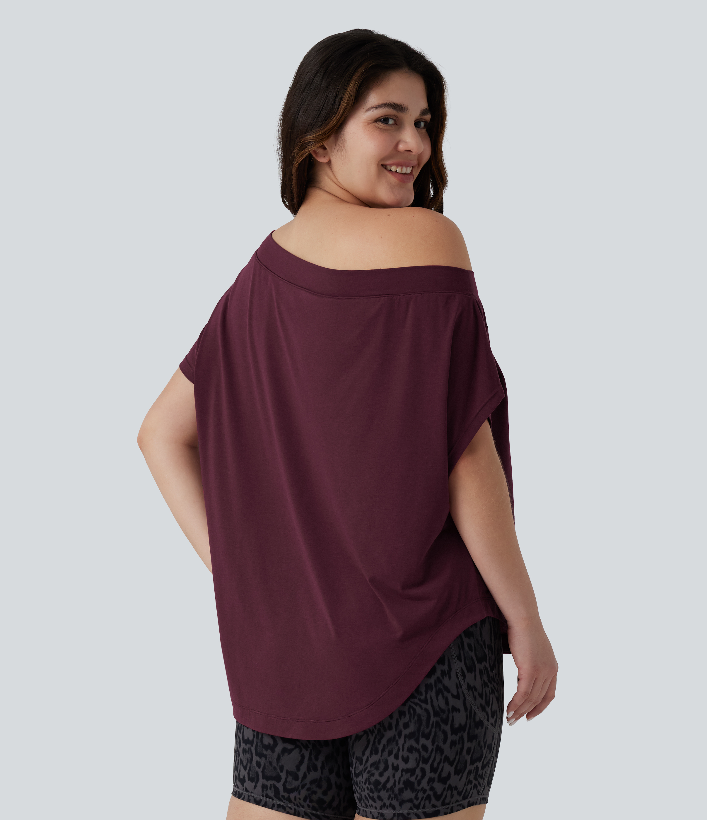Tibetan Red Plus Size One Shoulder Short Sleeve Curved Hem Quick Dry Yoga Sports Top with Built-in Bra / 2