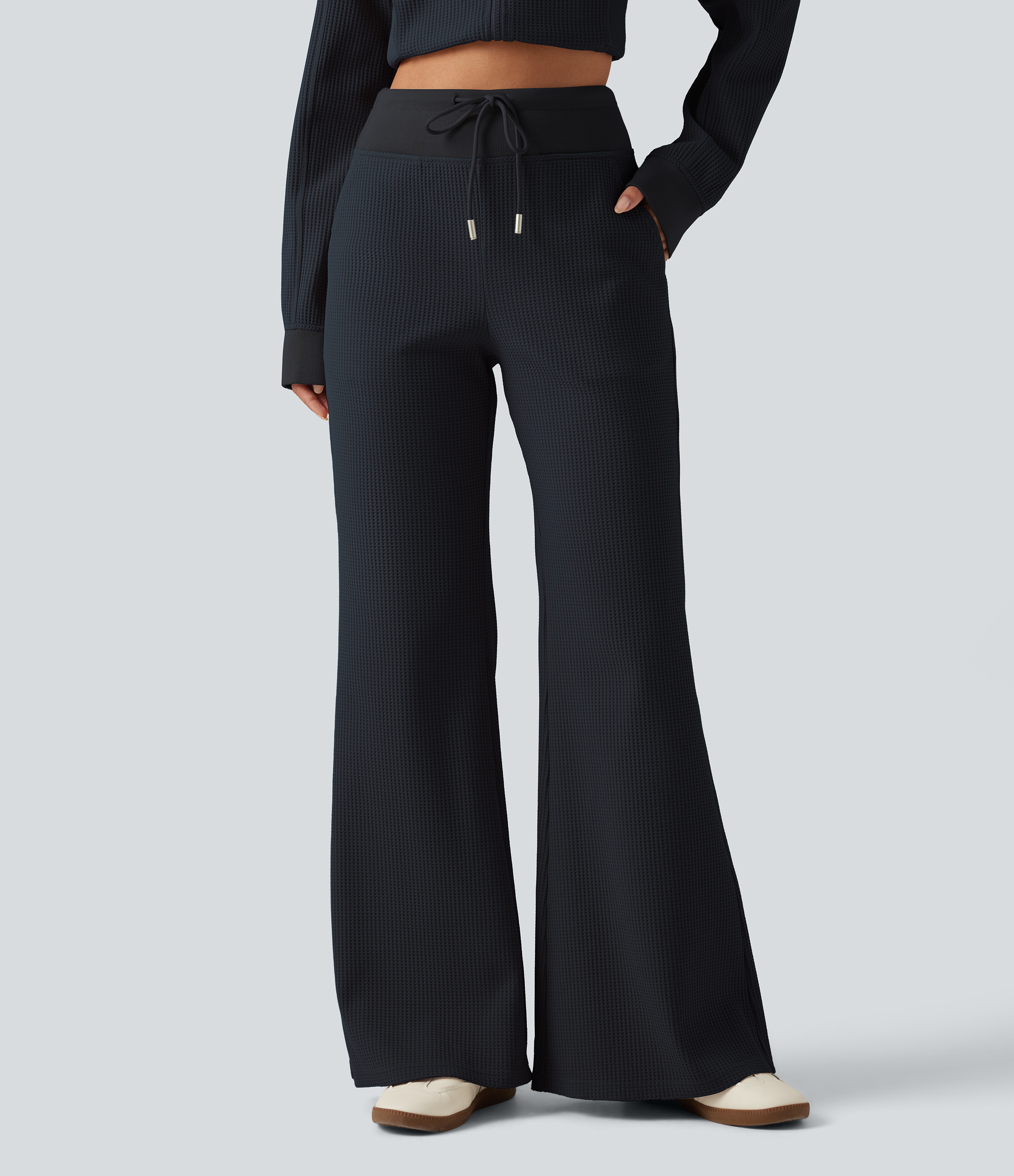 Total Eclipse Pantalon baggy gaufré à taille haute avec cordon de serrage et poches / 1