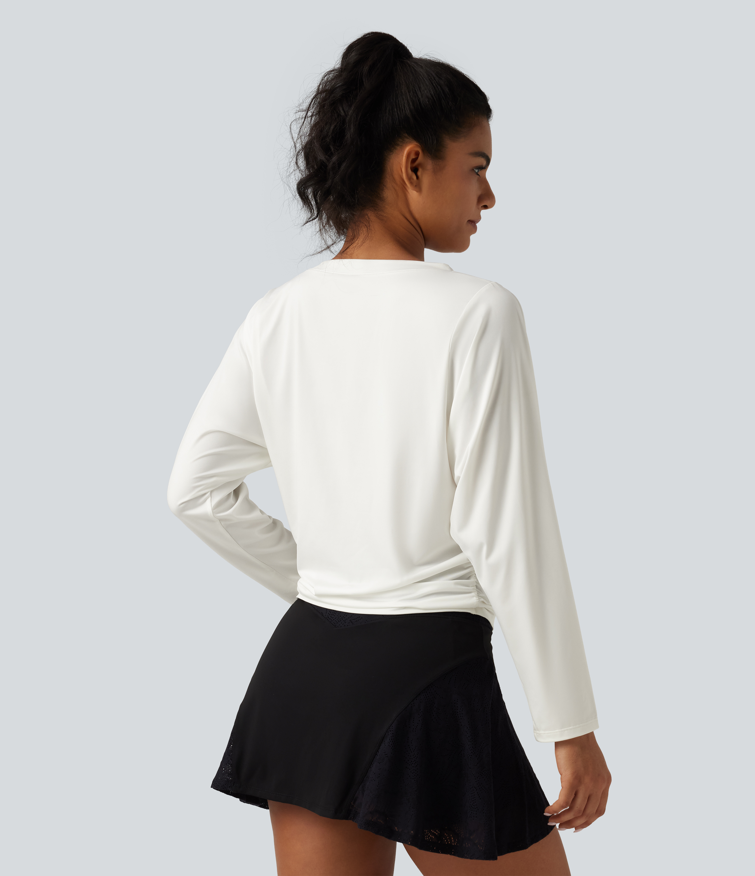White Sweetheart Neck Long Sleeve Ruched Yoga Sports Top / 2