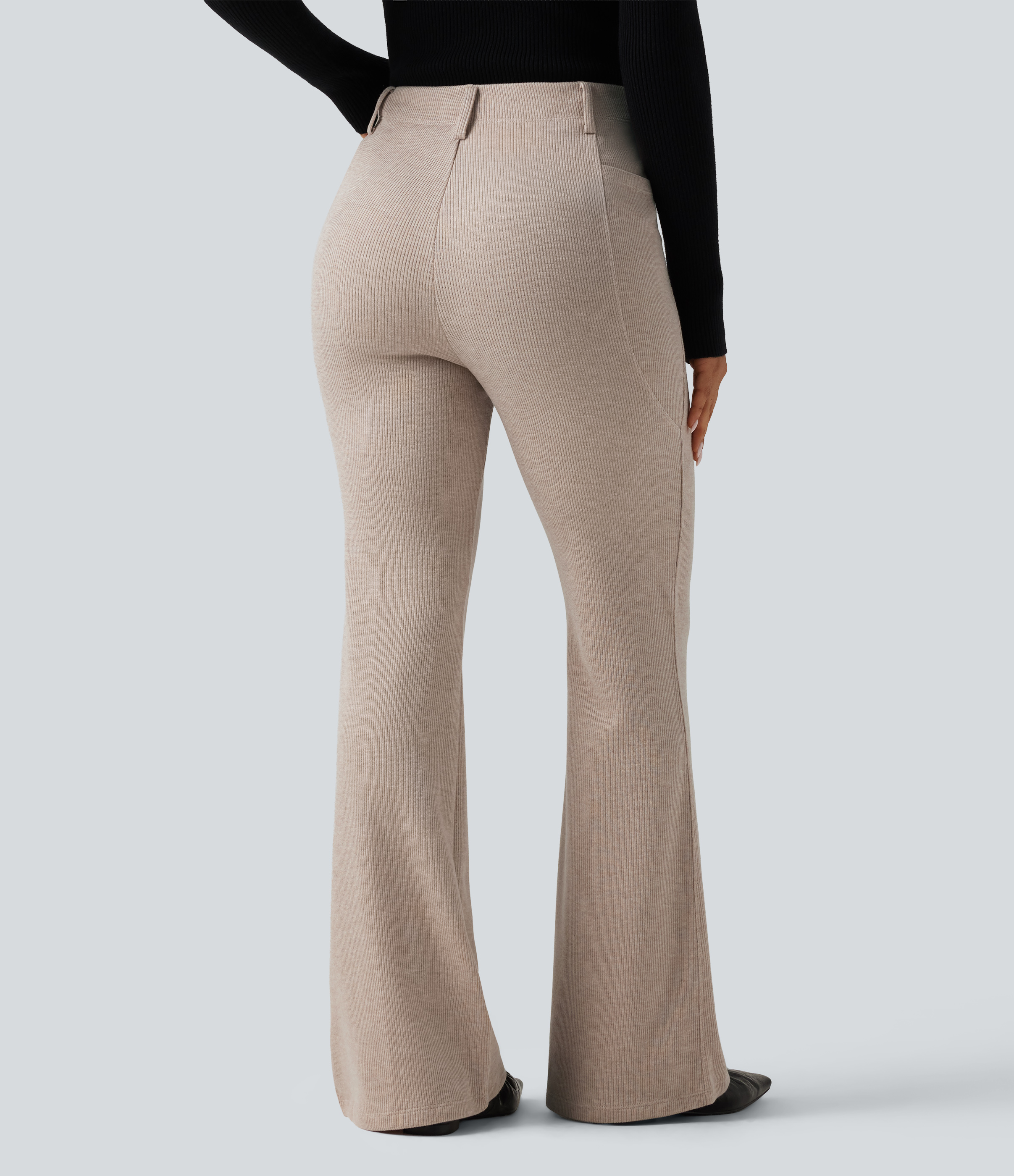 Oatstone Beige Pantalon évasé décontracté côtelé à taille haute, gainant pour le ventre, avec poches / 2