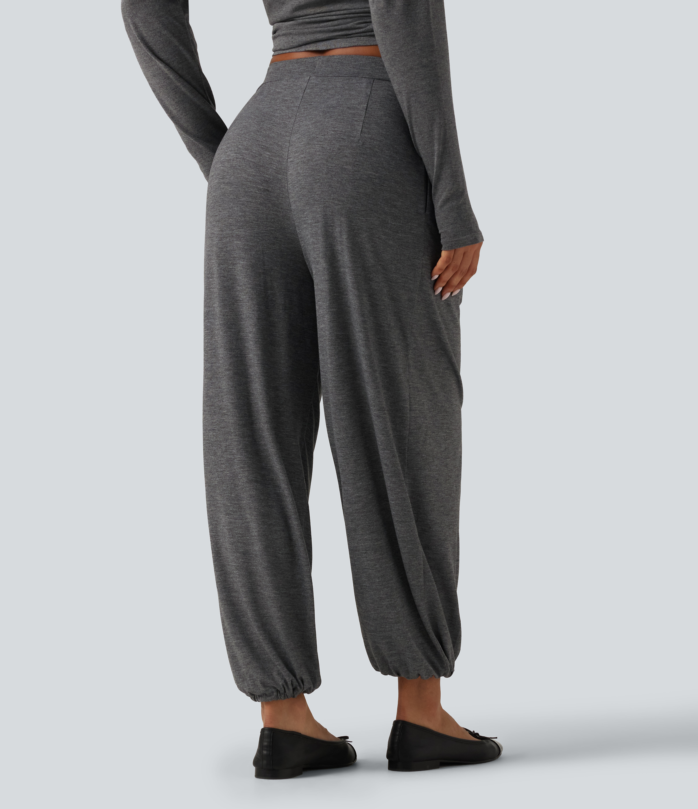 Darl Gray Floral Yarn Lässige Joggerhose mit mittelhohem Bund, Kordelzug, Falten und Taschen / 2