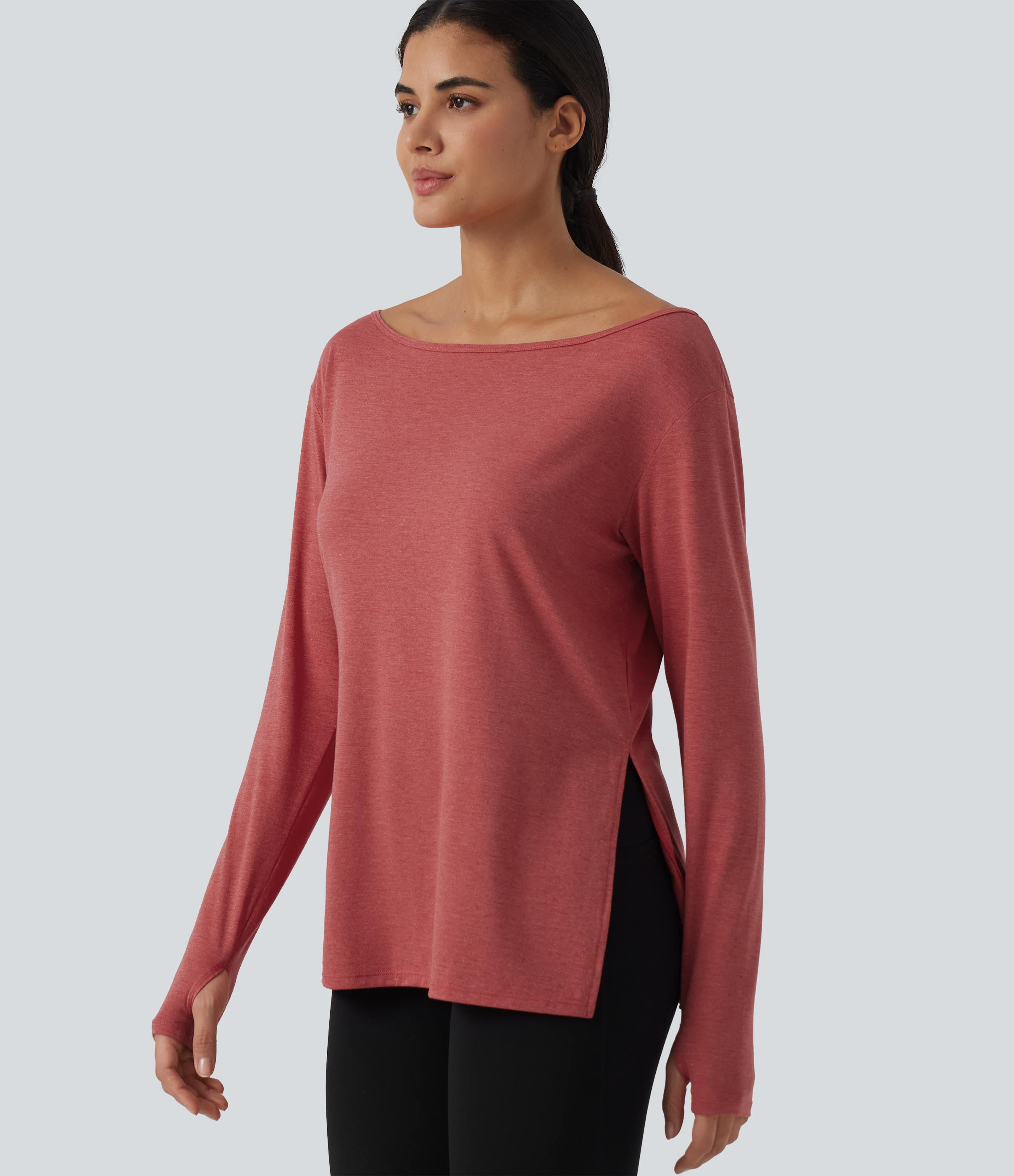 Poinsettia Floral Yarn Yoga-Sweatshirt mit U-Boot-Ausschnitt, langen Ärmeln und Daumenlöchern / 1