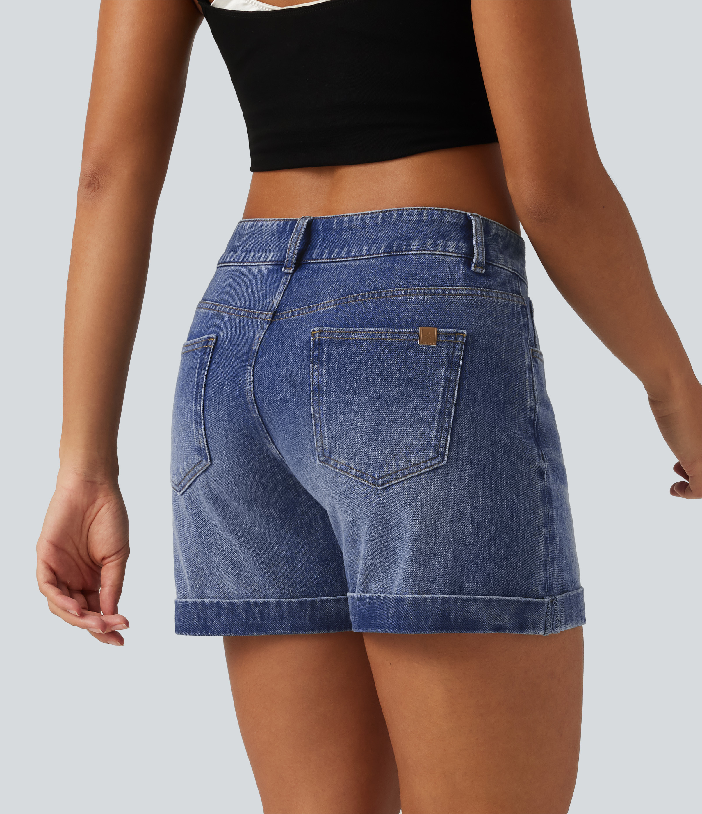 Tide Blue Denim Halara Flex™ Denim alacsony derekú, felhajtott szegélyű, hétköznapi rövidnadrágok 5" zsebekkel / 2