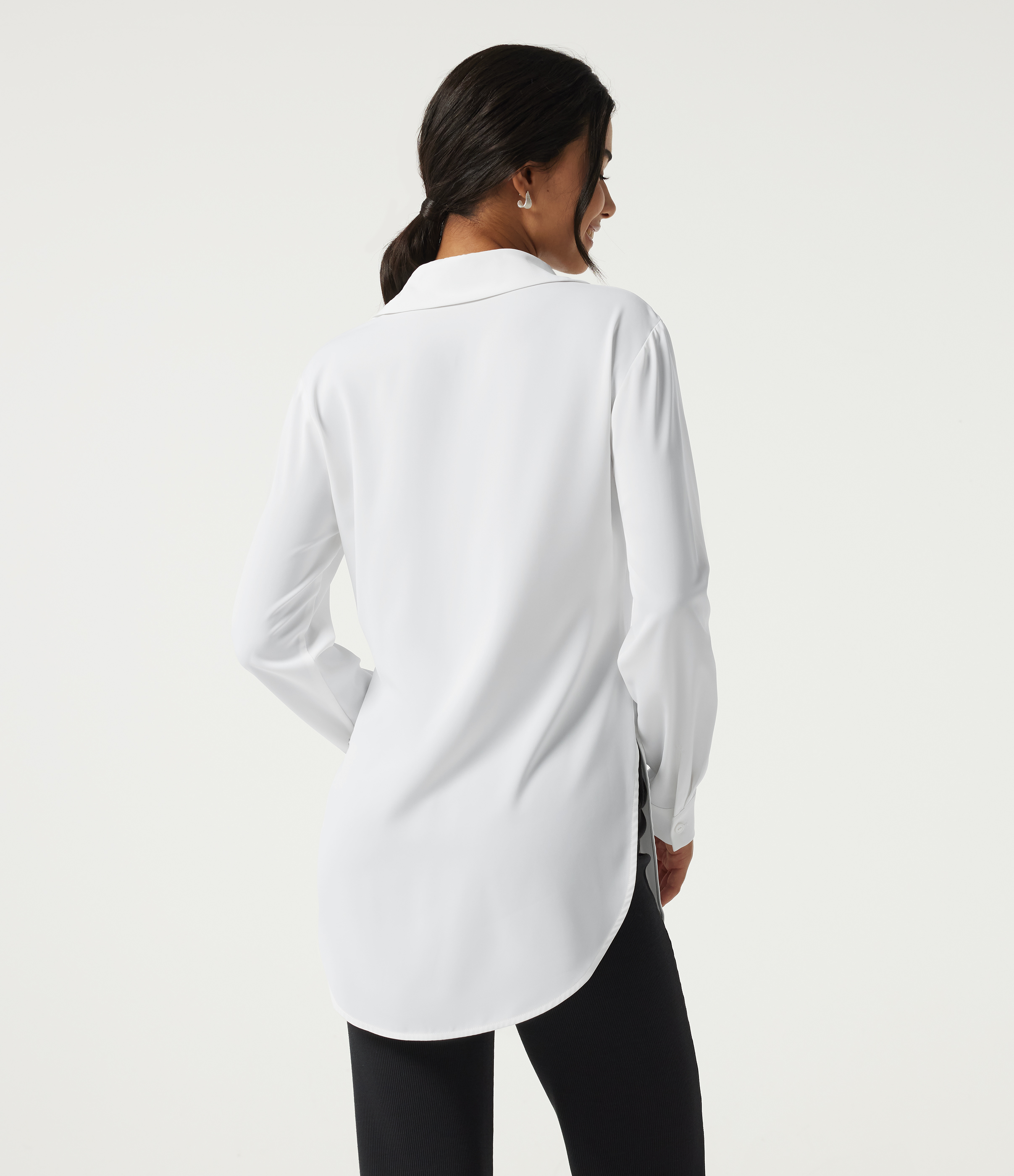 White Wrinkle Recovery Long Sleeve Curved Hem Work Shirt / 2