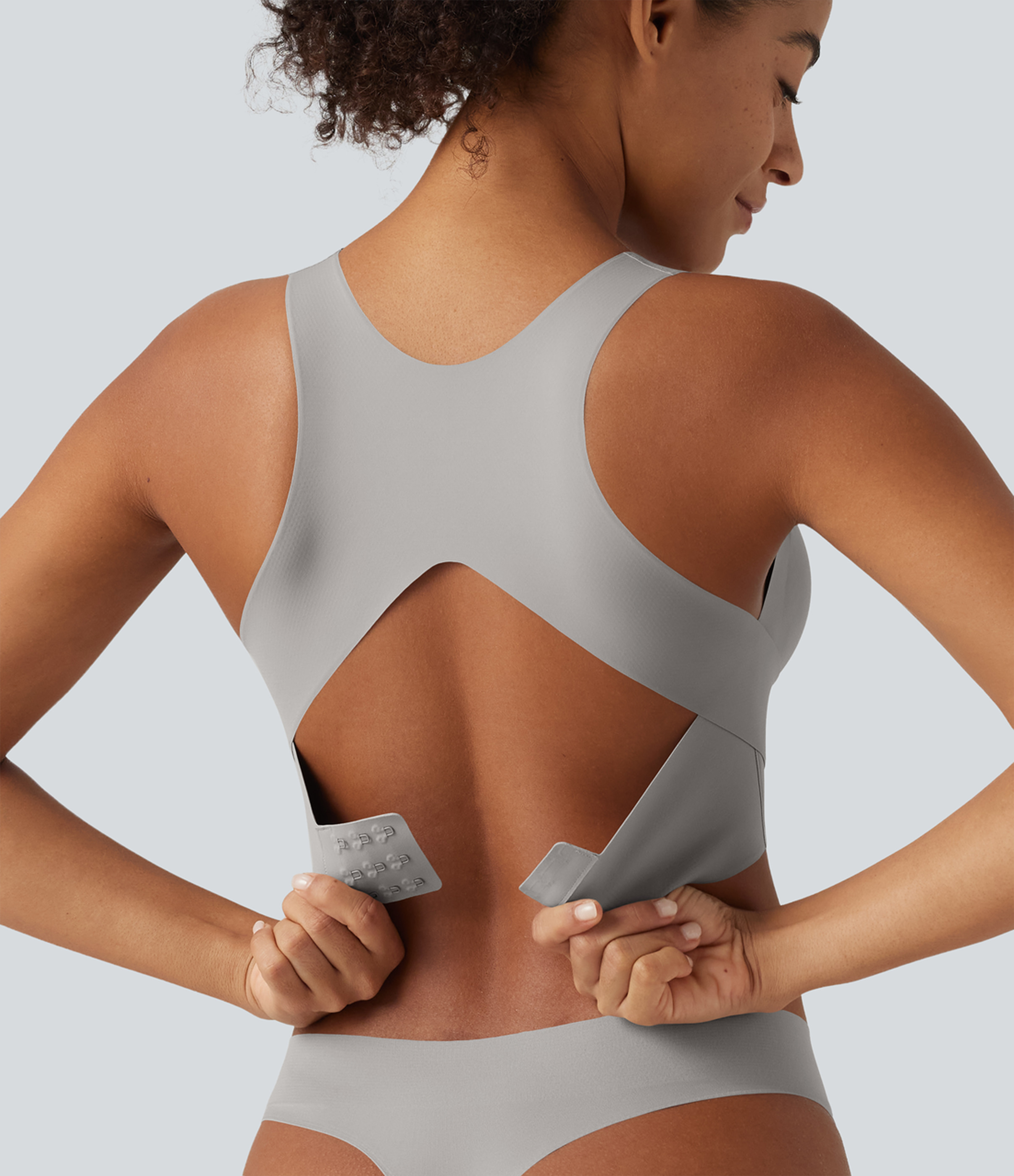 Lässiges Bralette mit U-Ausschnitt und überkreuzten Trägern - B-DD Cups