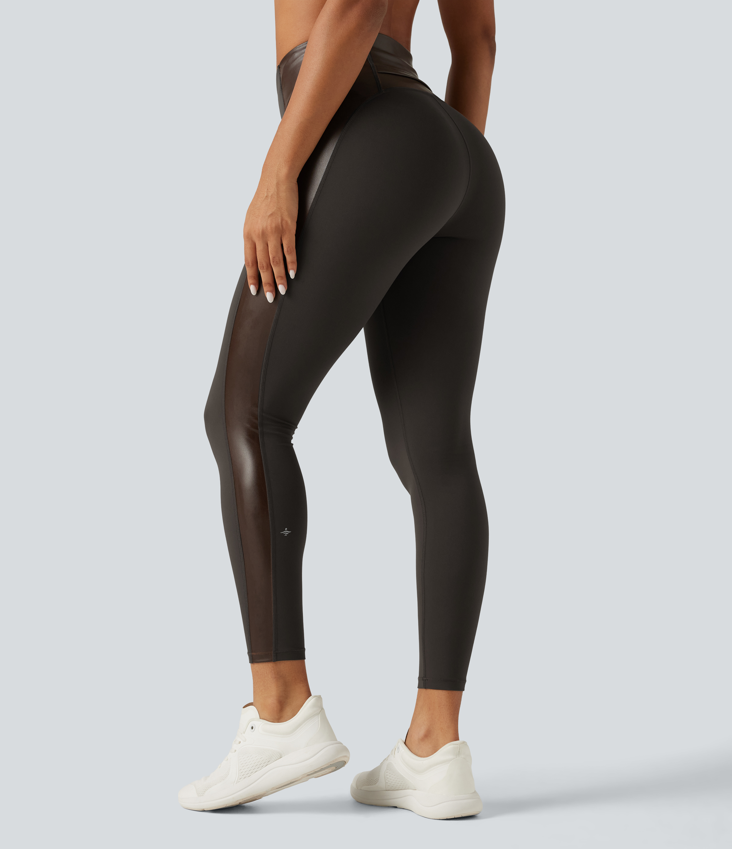 Chocolate Torte Halara UltraSculpt™ Yoga-Leggings mit hohem Bund aus dehnbarem PU, bauchformend, mit Tasche / 2