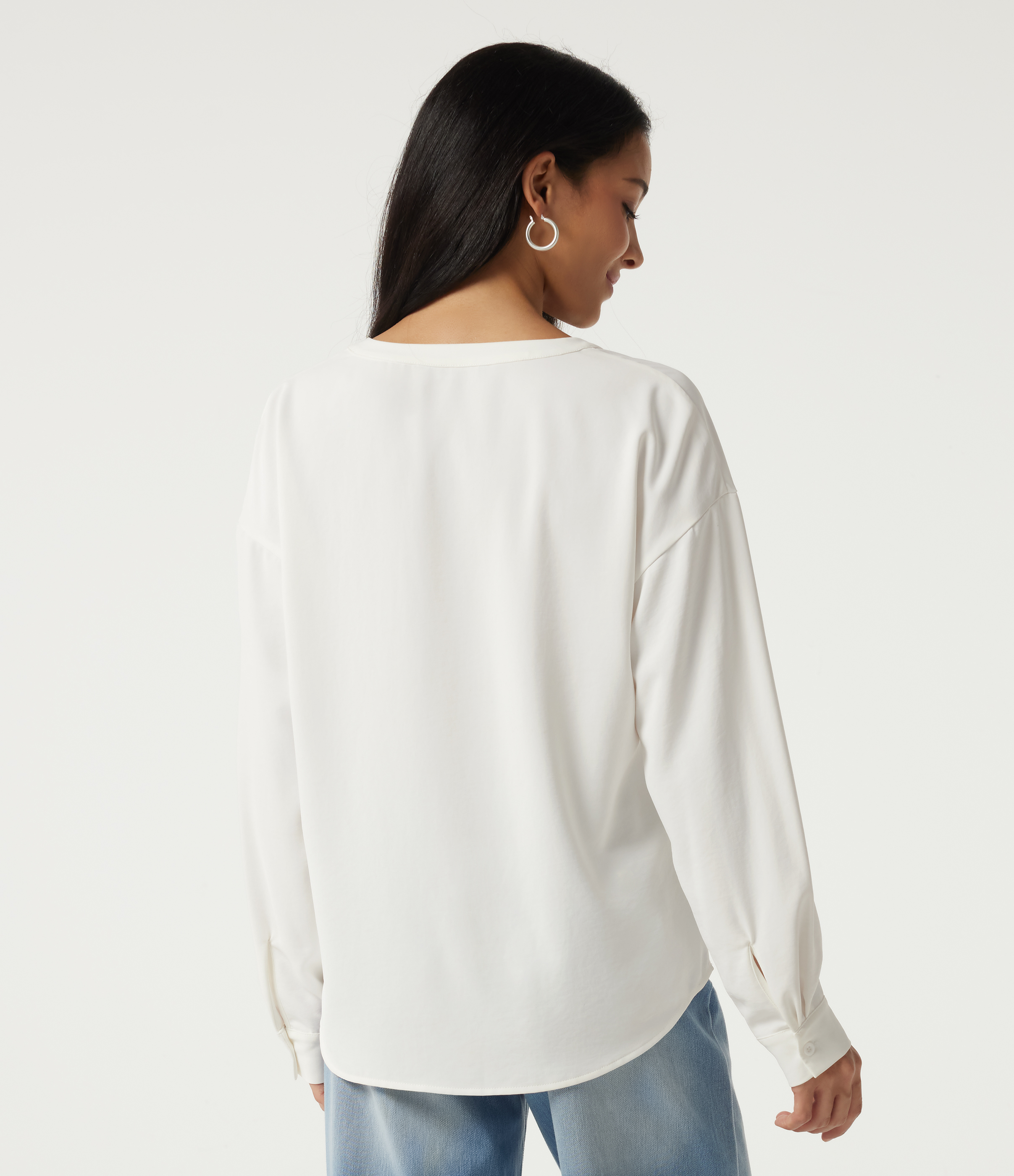 White Round Neck Long Sleeve Casual Blouse / 2