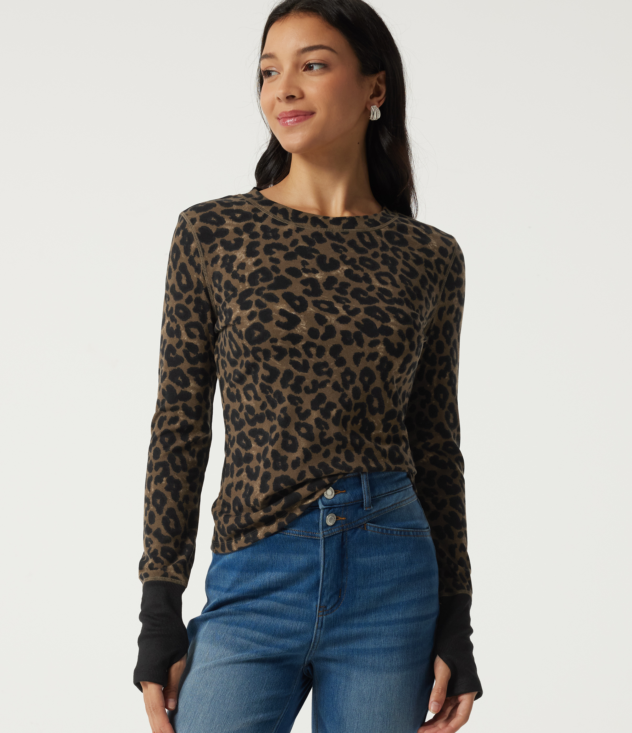 Round Neck Leopard Print Long Sleeve Casual T-Shirt with Thumbholes