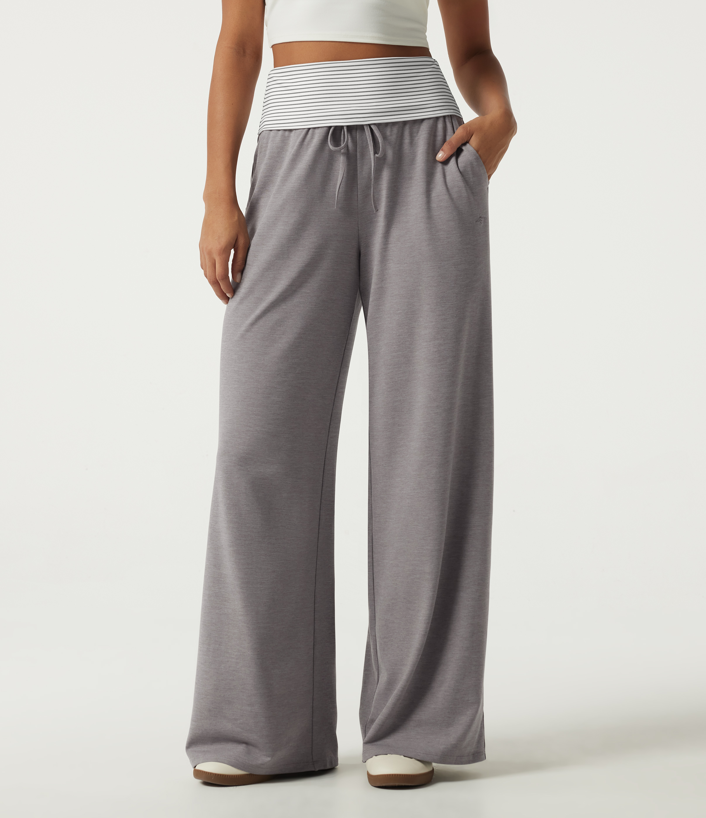 Lässige Sweatpants mit hohem Bund, Kordelzug, weitem Bein, Streifen und Taschen
