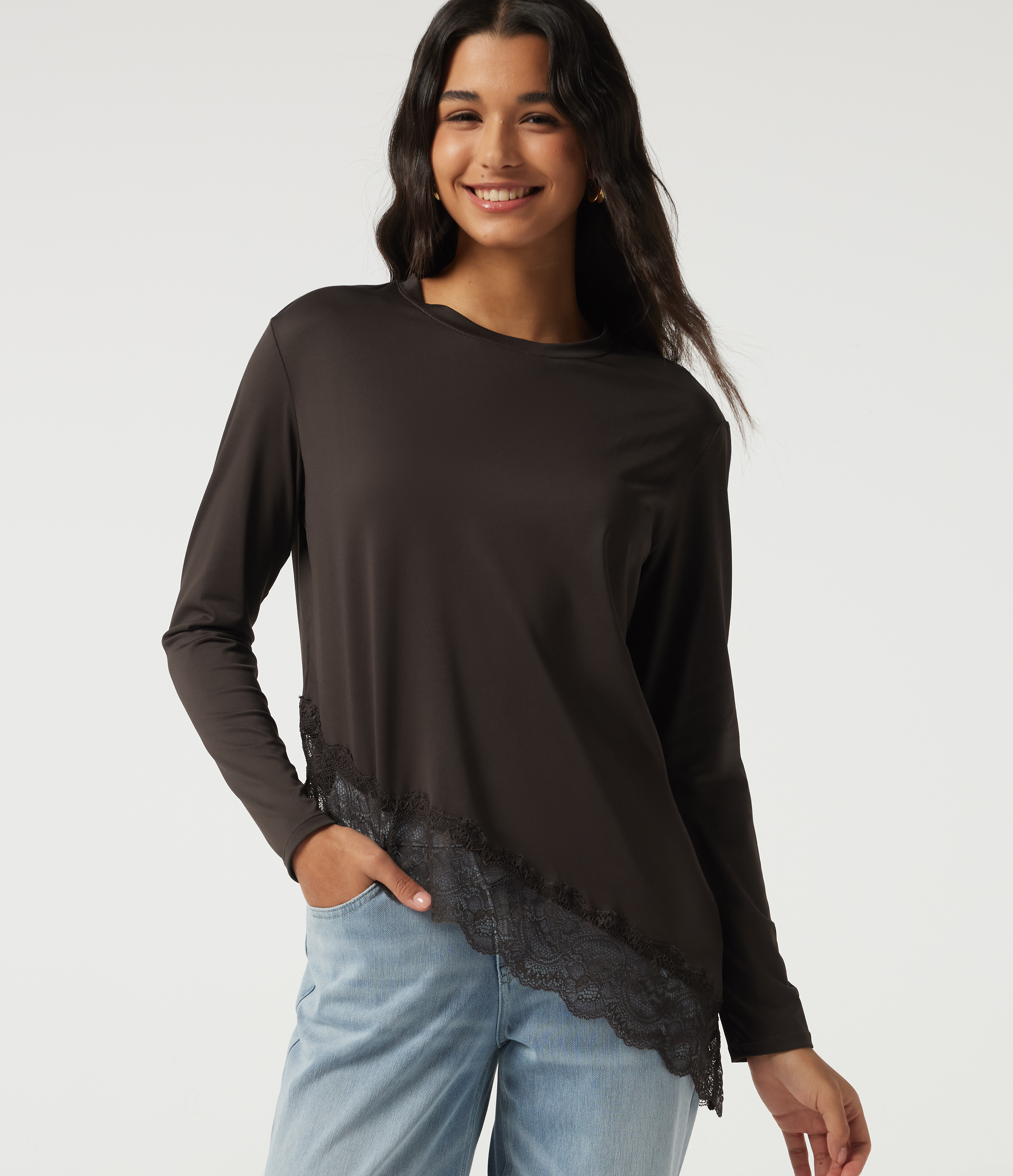 Round Neck Long Sleeve Asymmetric Contrast Lace Casual T-Shirt