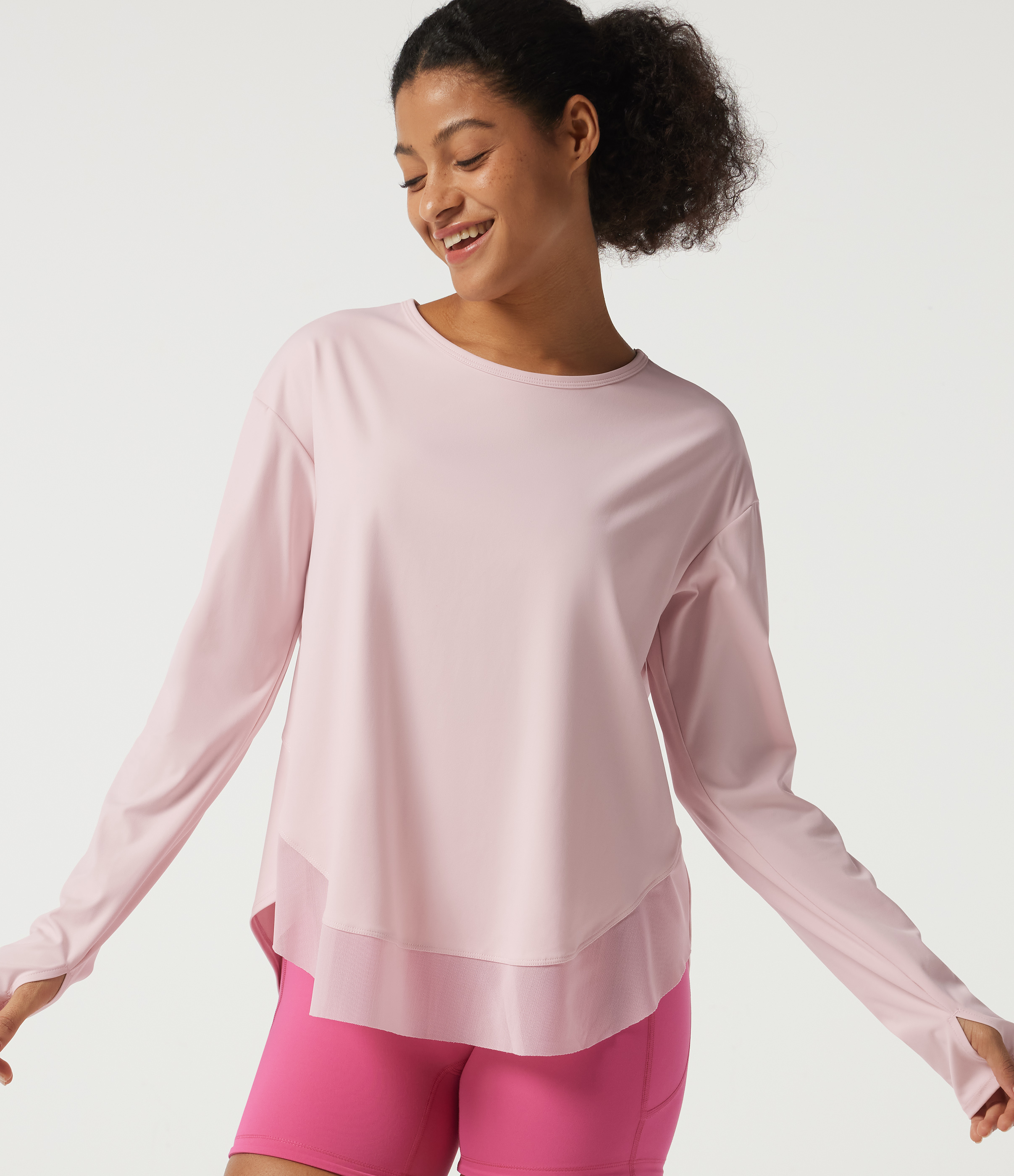 Round Neck Long Sleeve Crossover Yoga Sports Top with Thumbholes