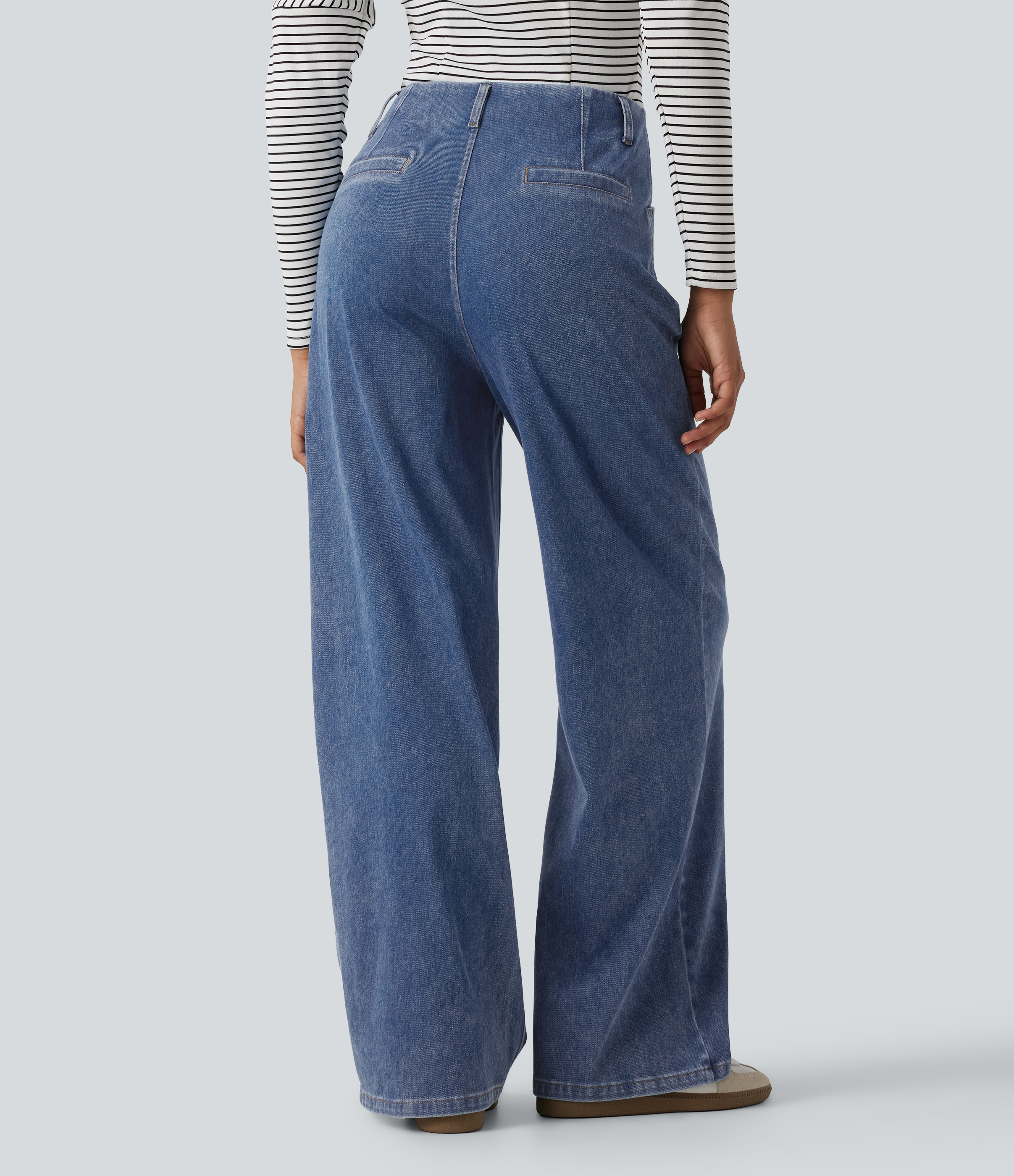 Vallarta Blue Denim Jean Halara Flex™ taille haute coupe large avec poches / 2