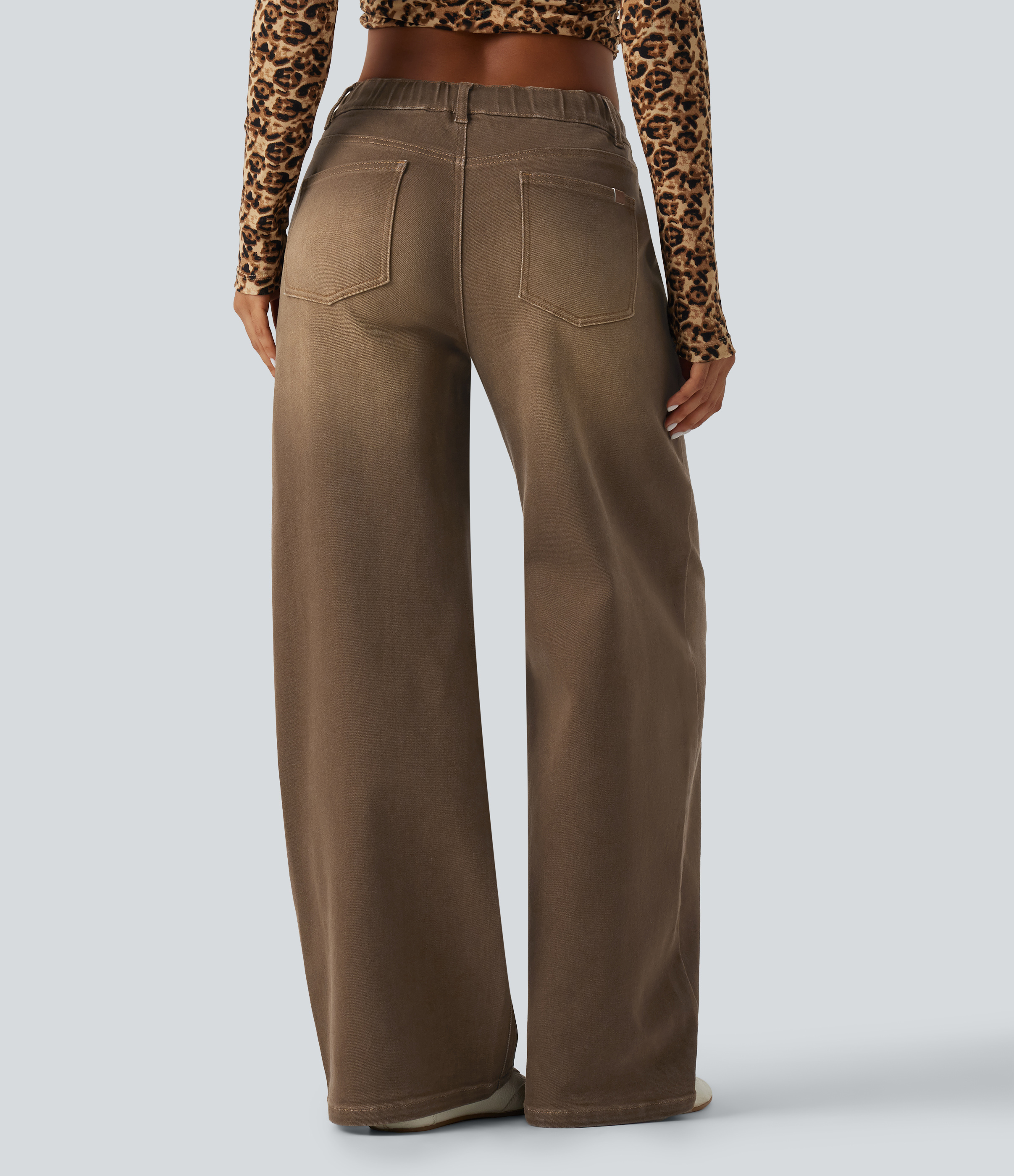 Rich Earth Brown Jean décontracté en denim coloré, taille mi-haute, coupe droite, avec poches / 2
