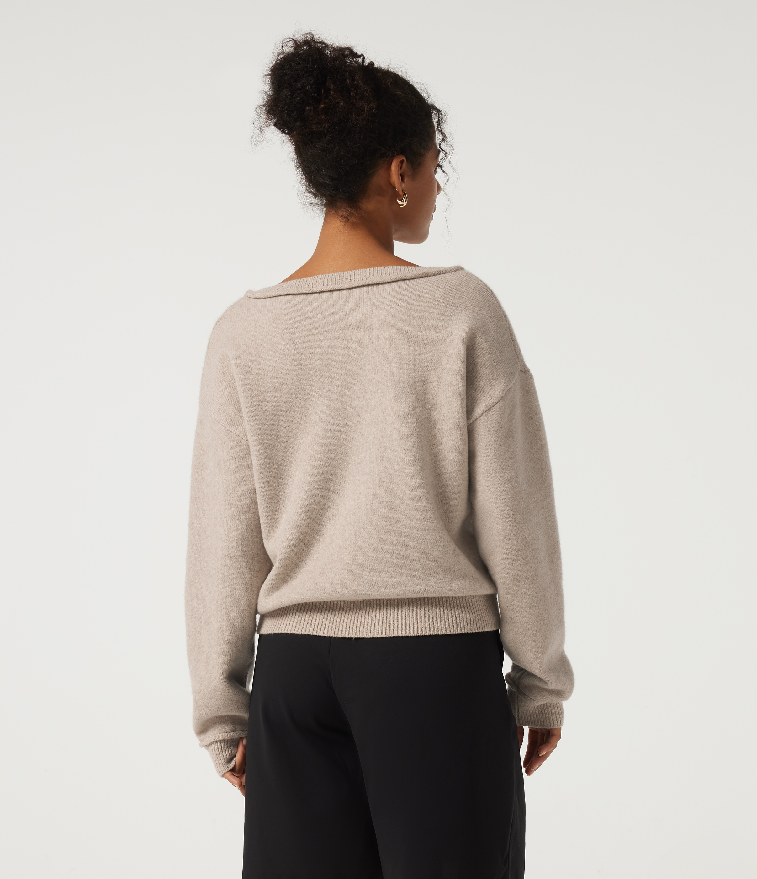 Oatmeal Khaki V-háls langermapeysa fyrir hversdagslegan stíl / 2