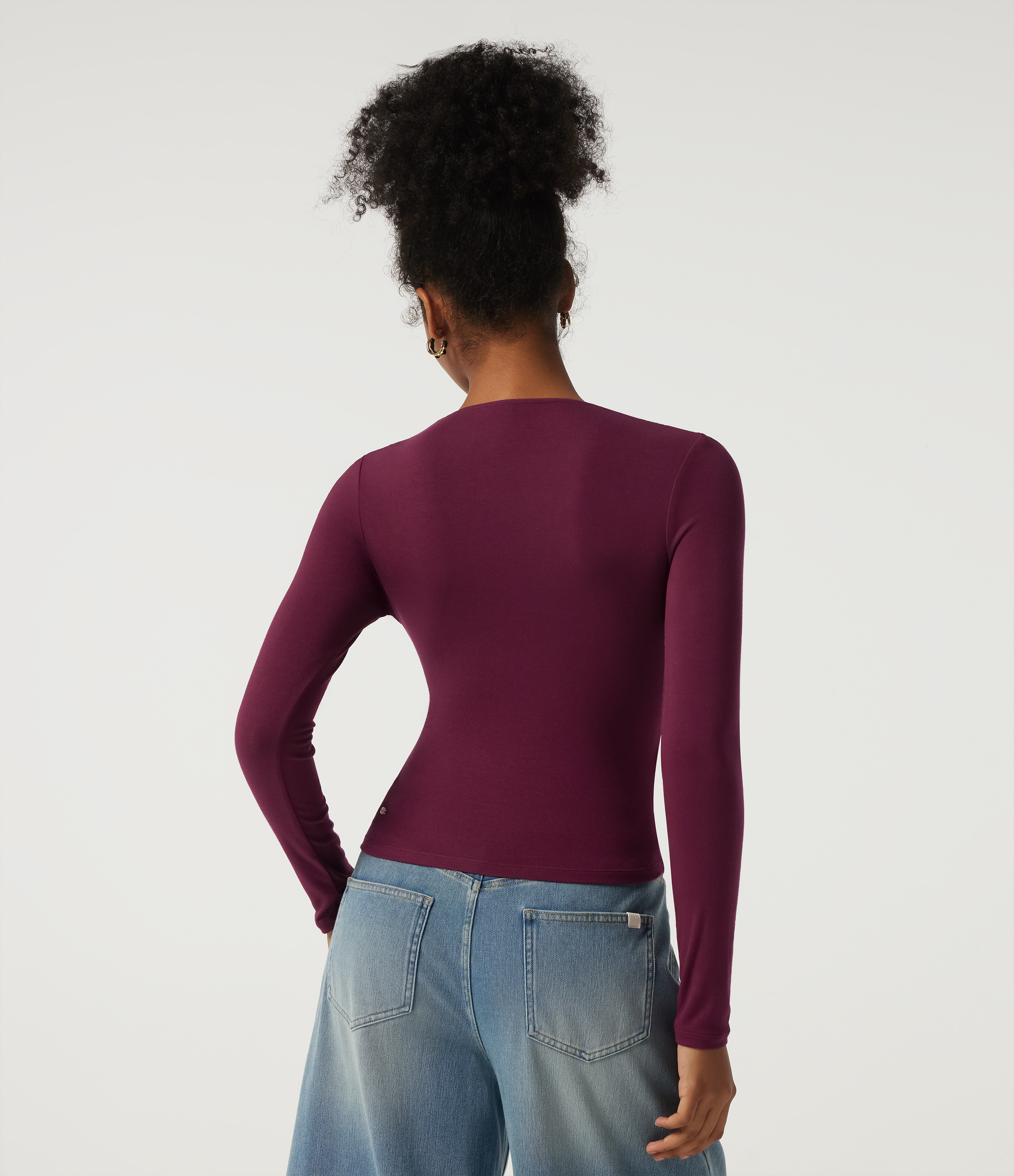 Maroon Banner Ribbed V Neck Long Sleeve Ruched Casual Top with Built-in Bra / 2