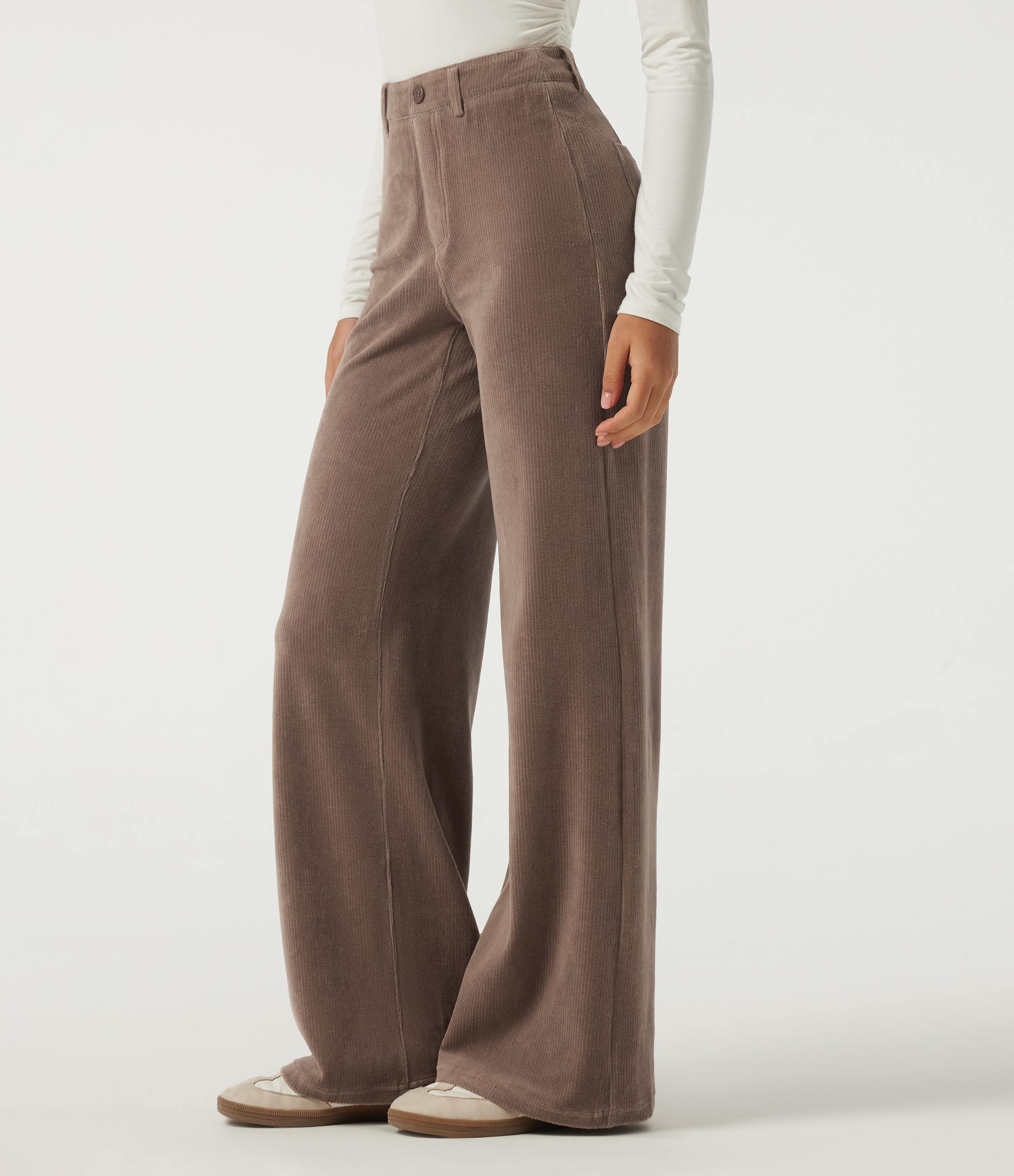 Pantalon en velours côtelé taille haute coupe large avec maintien du ventre et poches