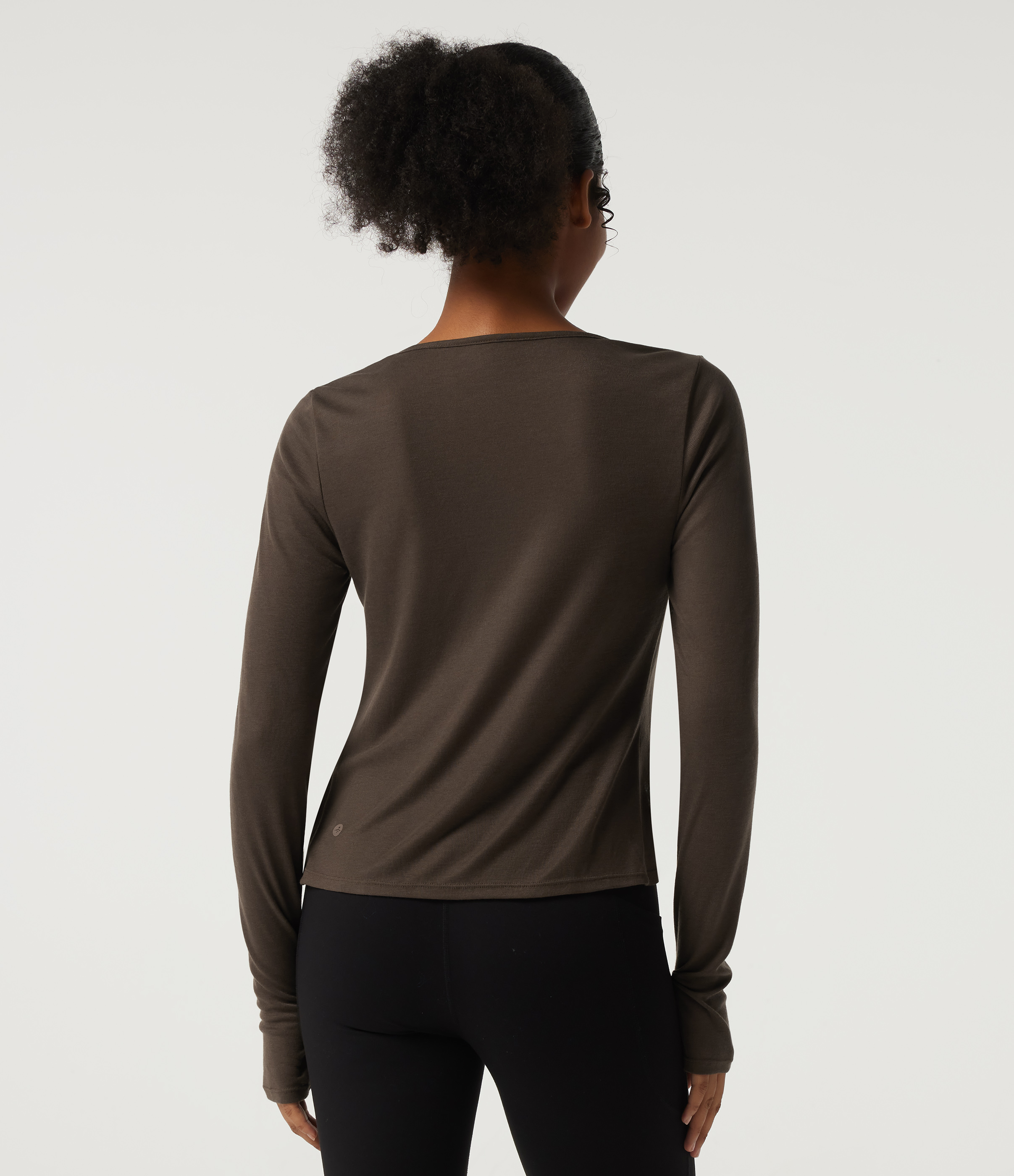 Coffee Quartz Scoop Neck Long Sleeve Ruffle Curved Hem Casual Wool-Blend Top with Thumbholes / 2