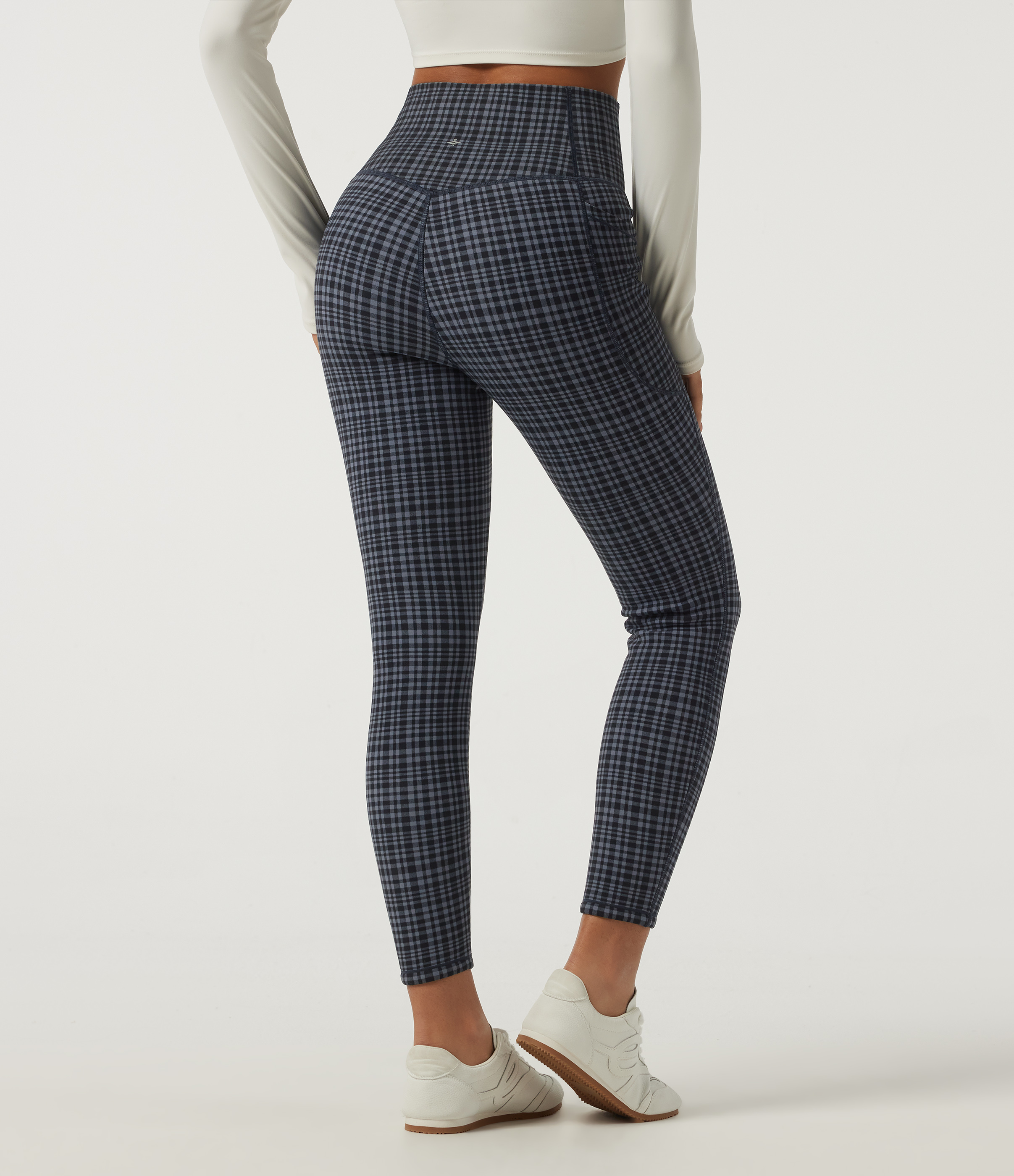 Storm Gray Check Plaid Halara UltraSculpt™ High Waisted Tummy Control Fleece Plaid Workout Leggings with Pockets / 2