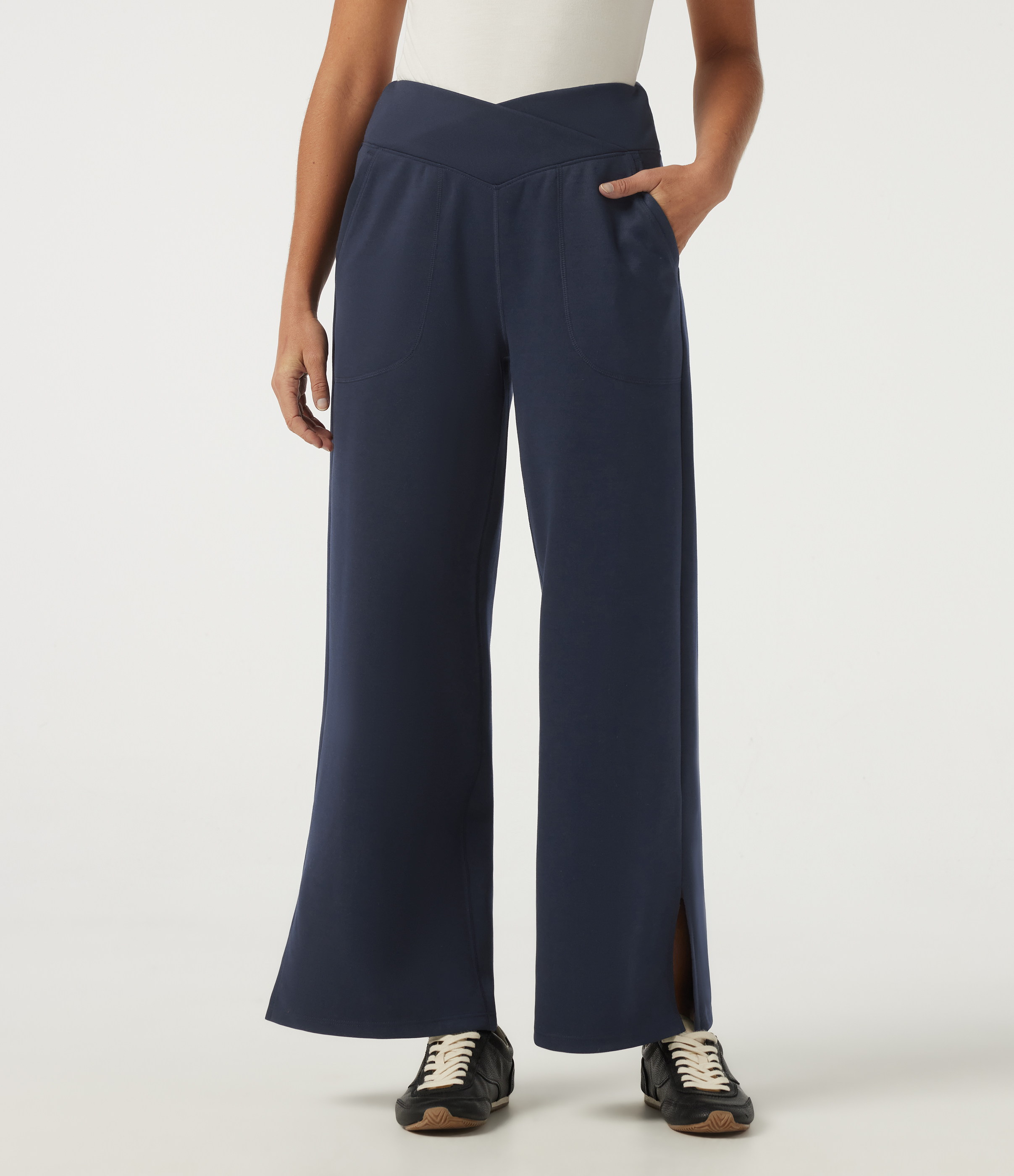 Jogging taille mi-haute à taille croisée coupe large avec fente et poches