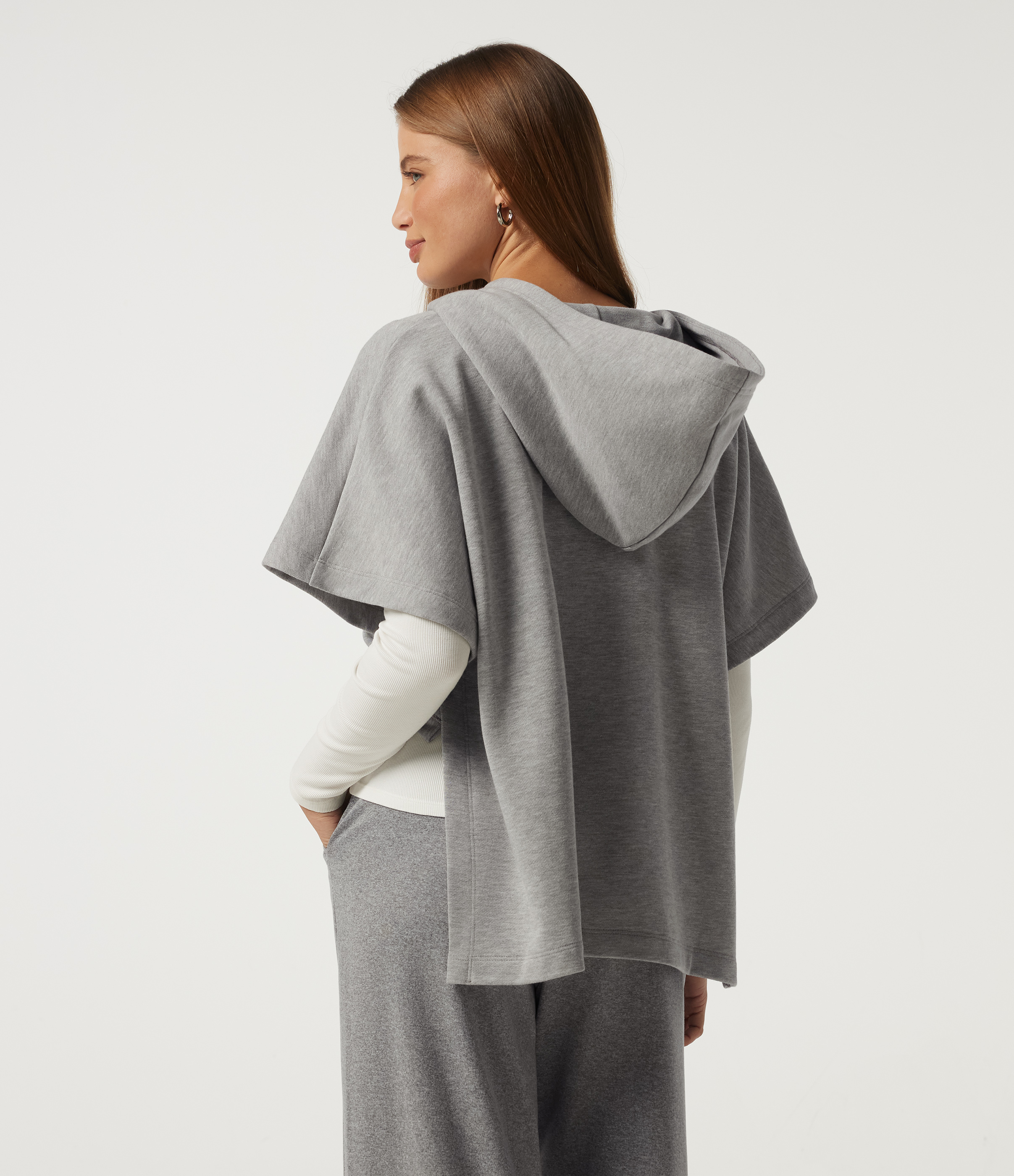 Fog Gray Lässiges Sweatshirt mit kurzen Ärmeln und geschlitztem Saum / 2