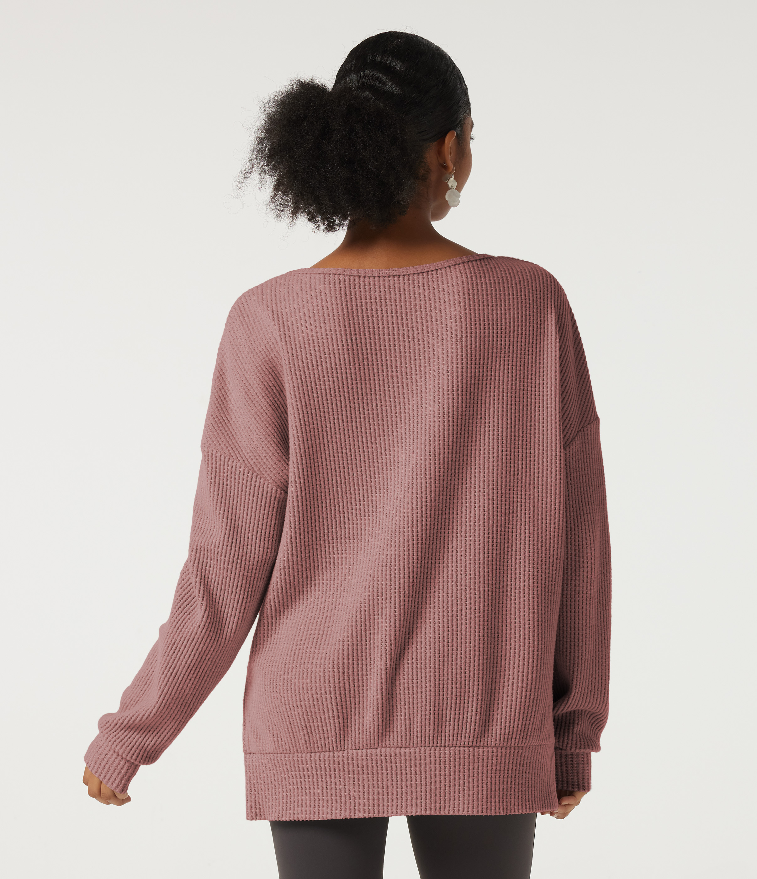 Wild Salmon Sweat-shirt décontracté à encolure ronde, manches longues et ourlet fendu / 2