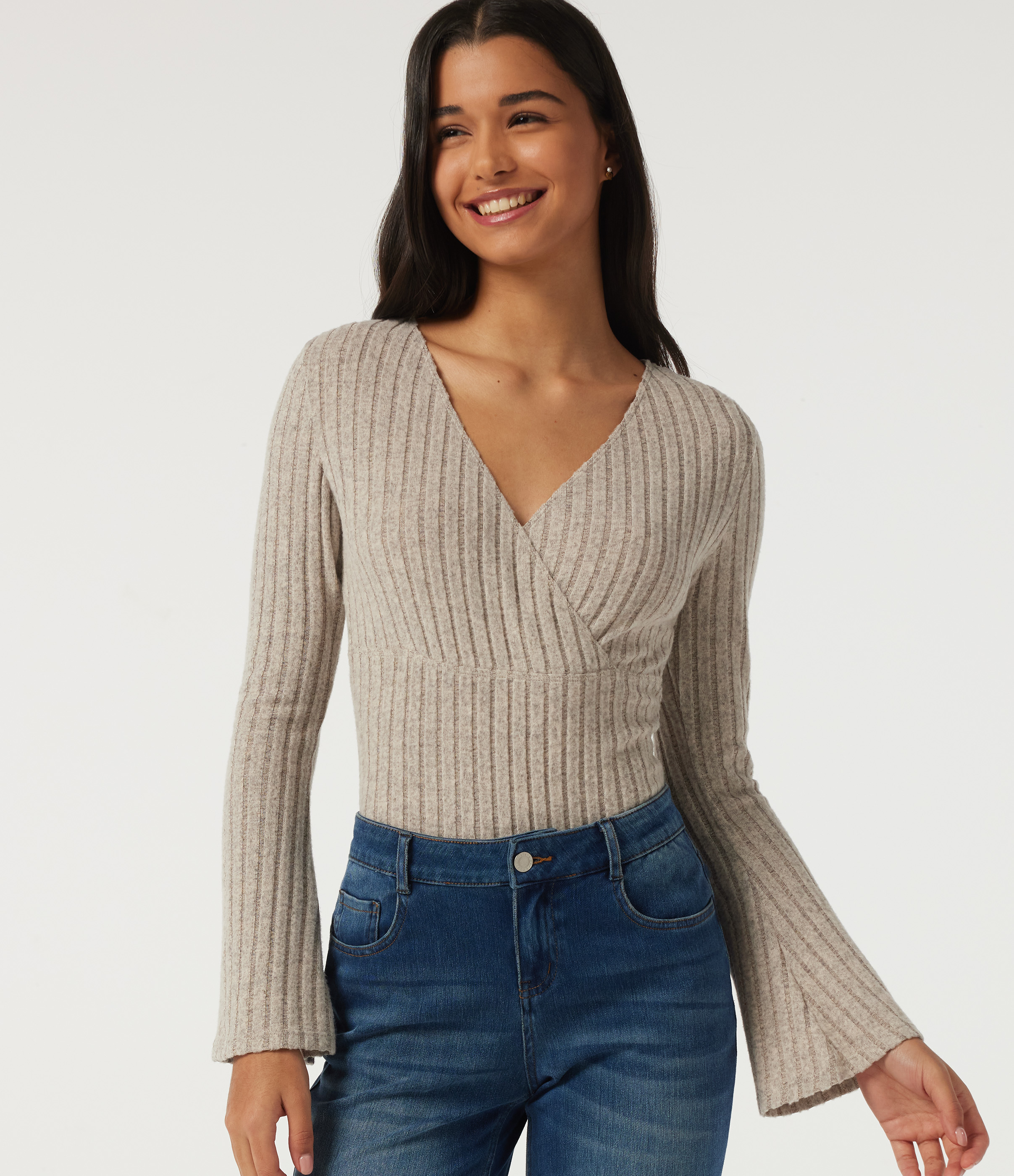 Ribbed Knit V Neck Long Sleeve Top