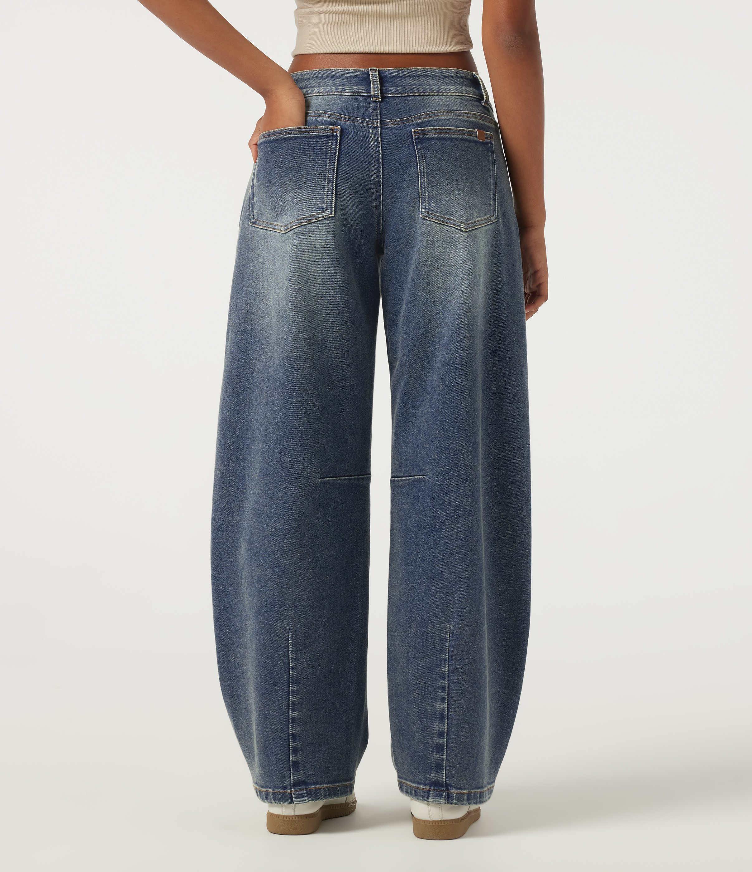 Zenith Blue Low Rise Asymmetric Barrel Leg Casual Jeans with Pockets / 2
