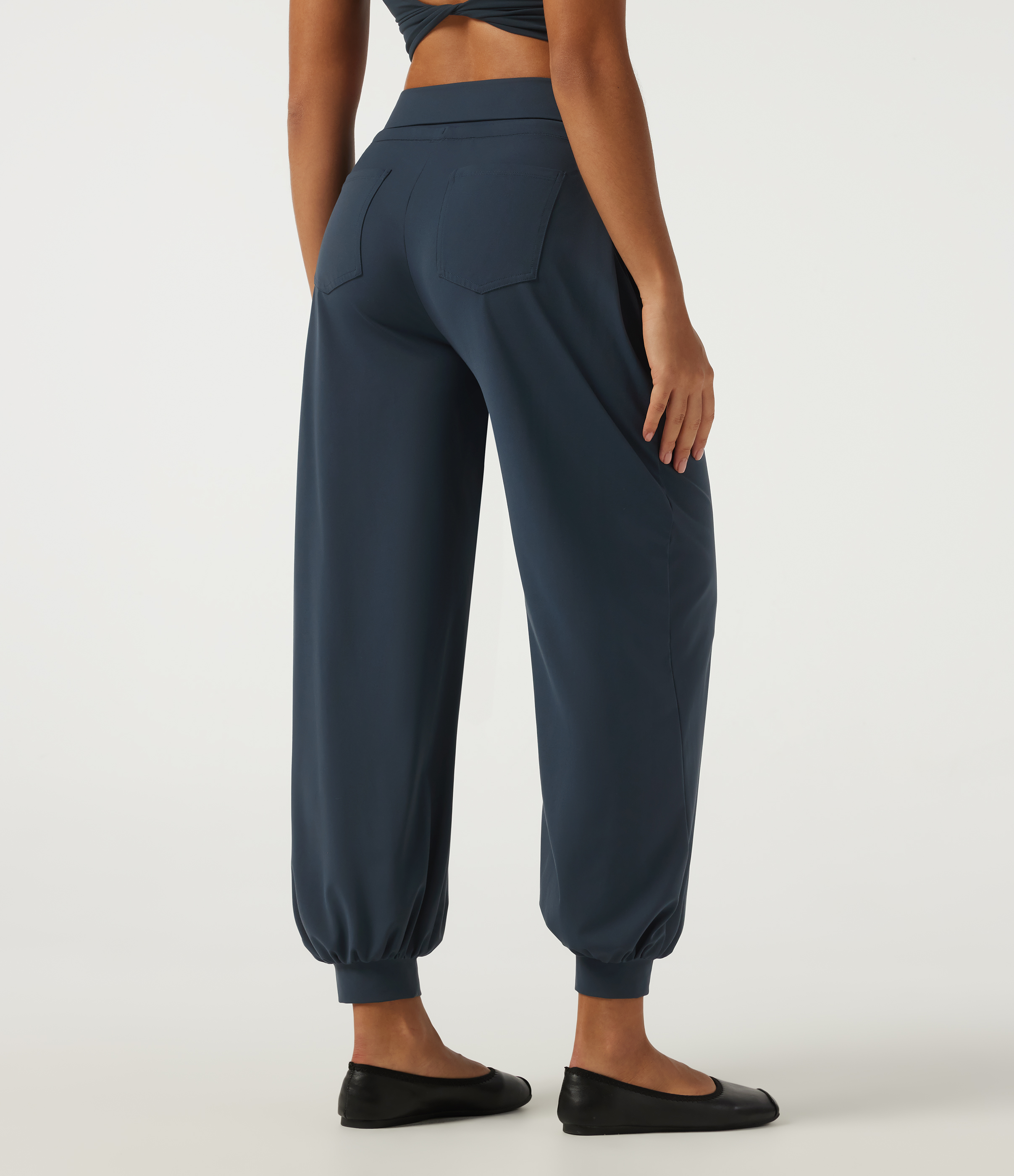 Carbon Halara UltraSculpt™ High Waisted Drawstring Running Joggers with Pockets / 2