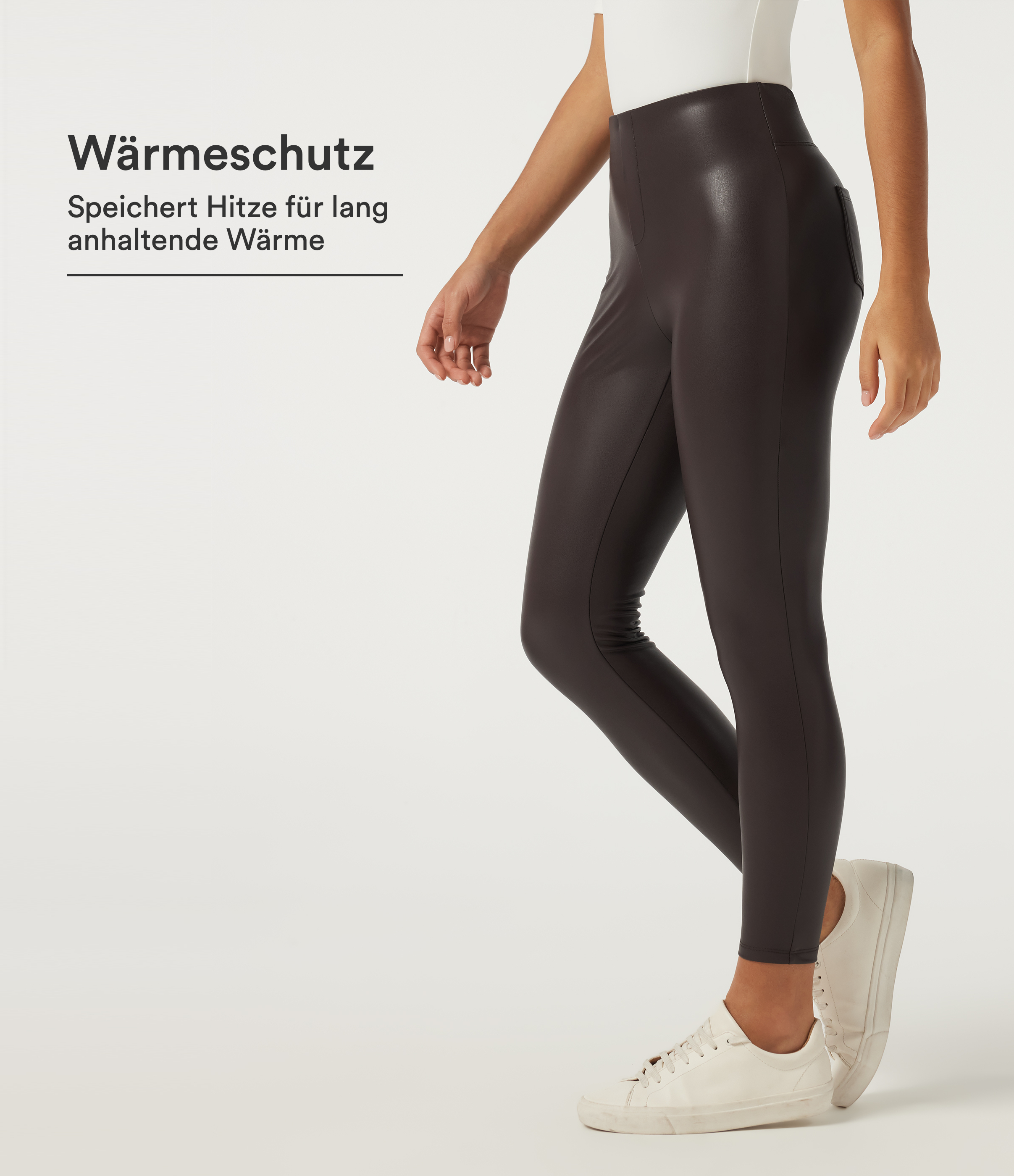 Lässige Leggings aus elastischem Kunstleder mit mittelhohem Bund und Gesäßtaschen - skinny fit