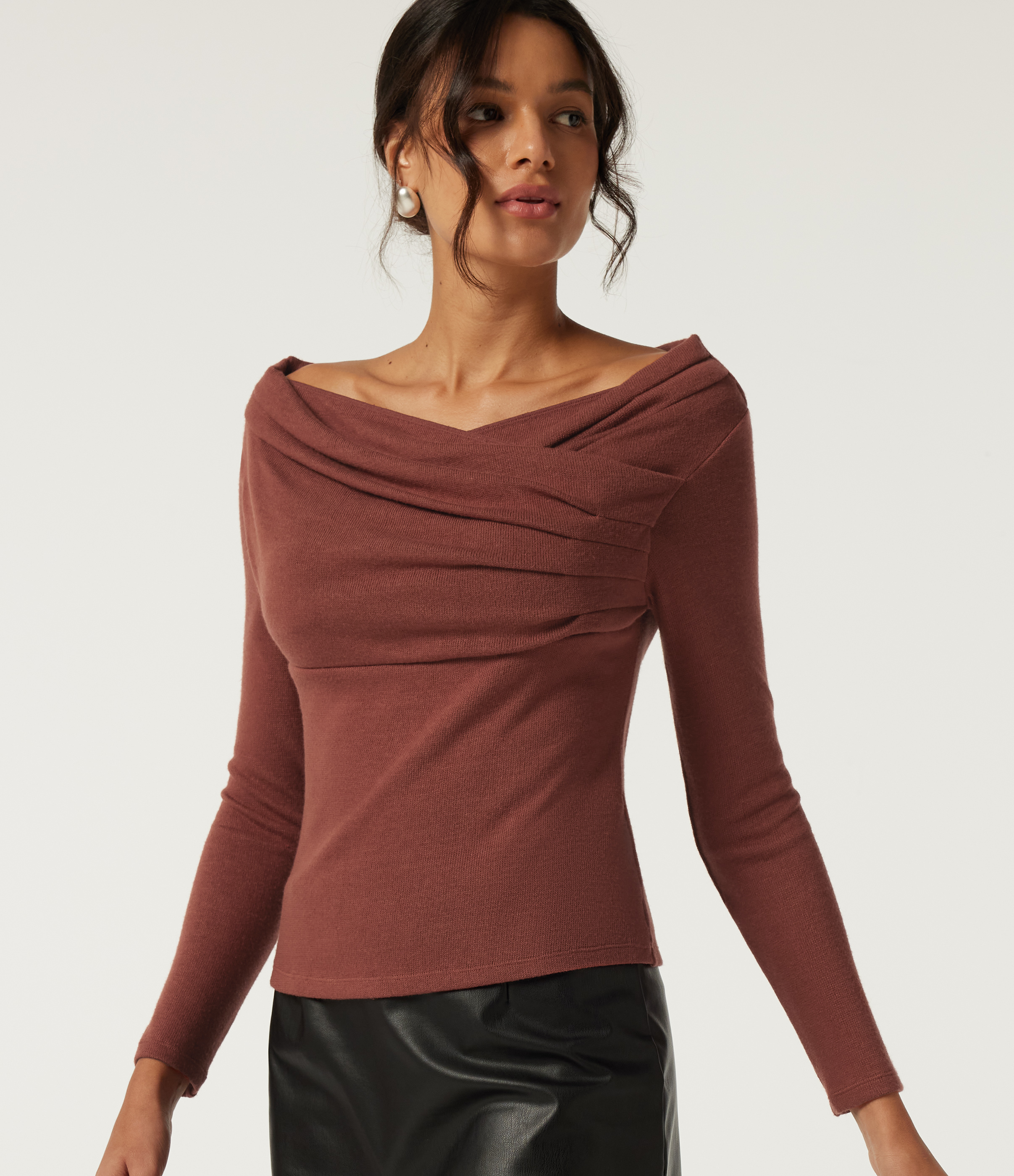 Off Shoulder Crossover Ruched Long Sleeve Casual Top