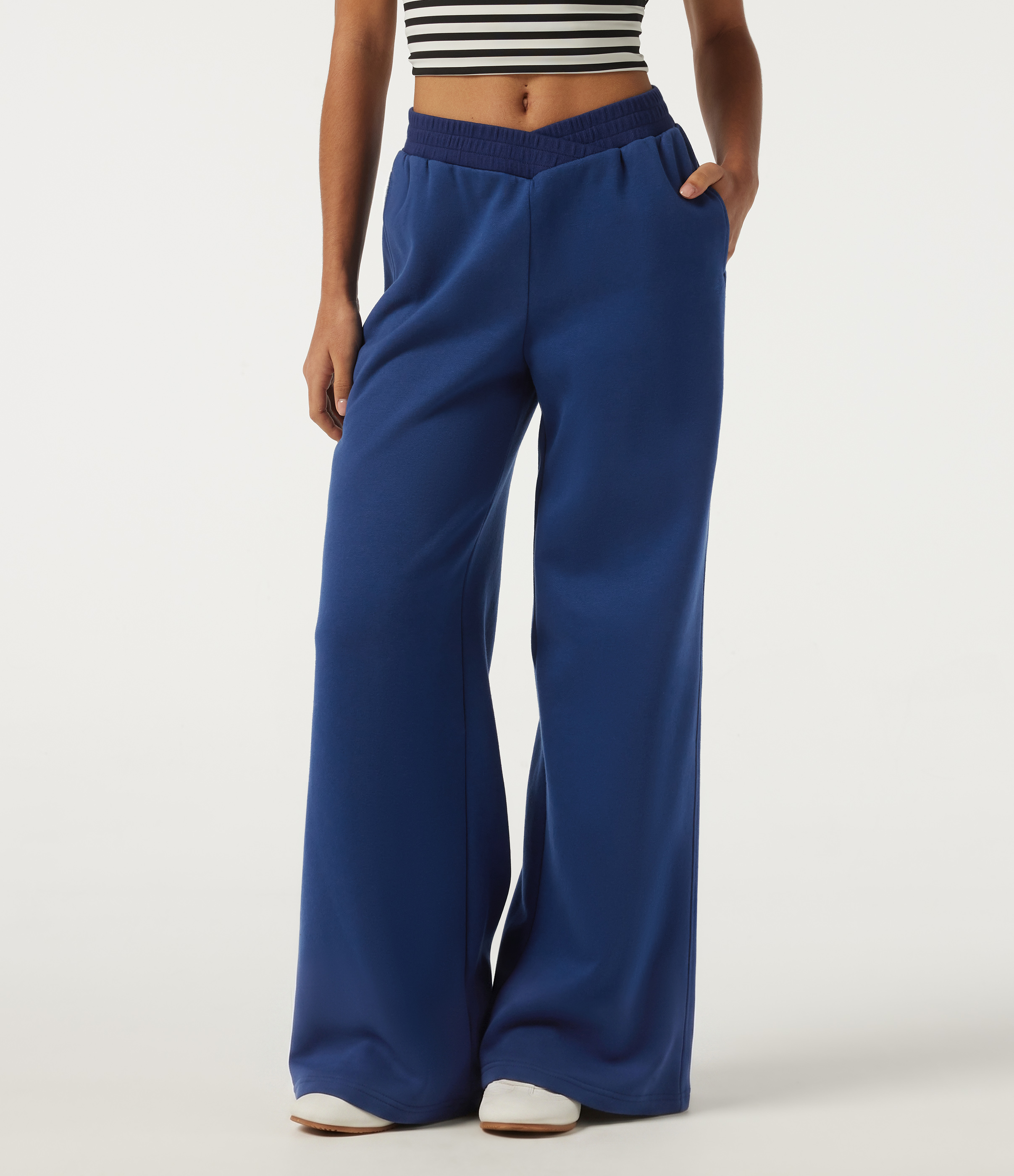 Low Rise Crossover Straight Leg Casual Sweatpants with Pockets